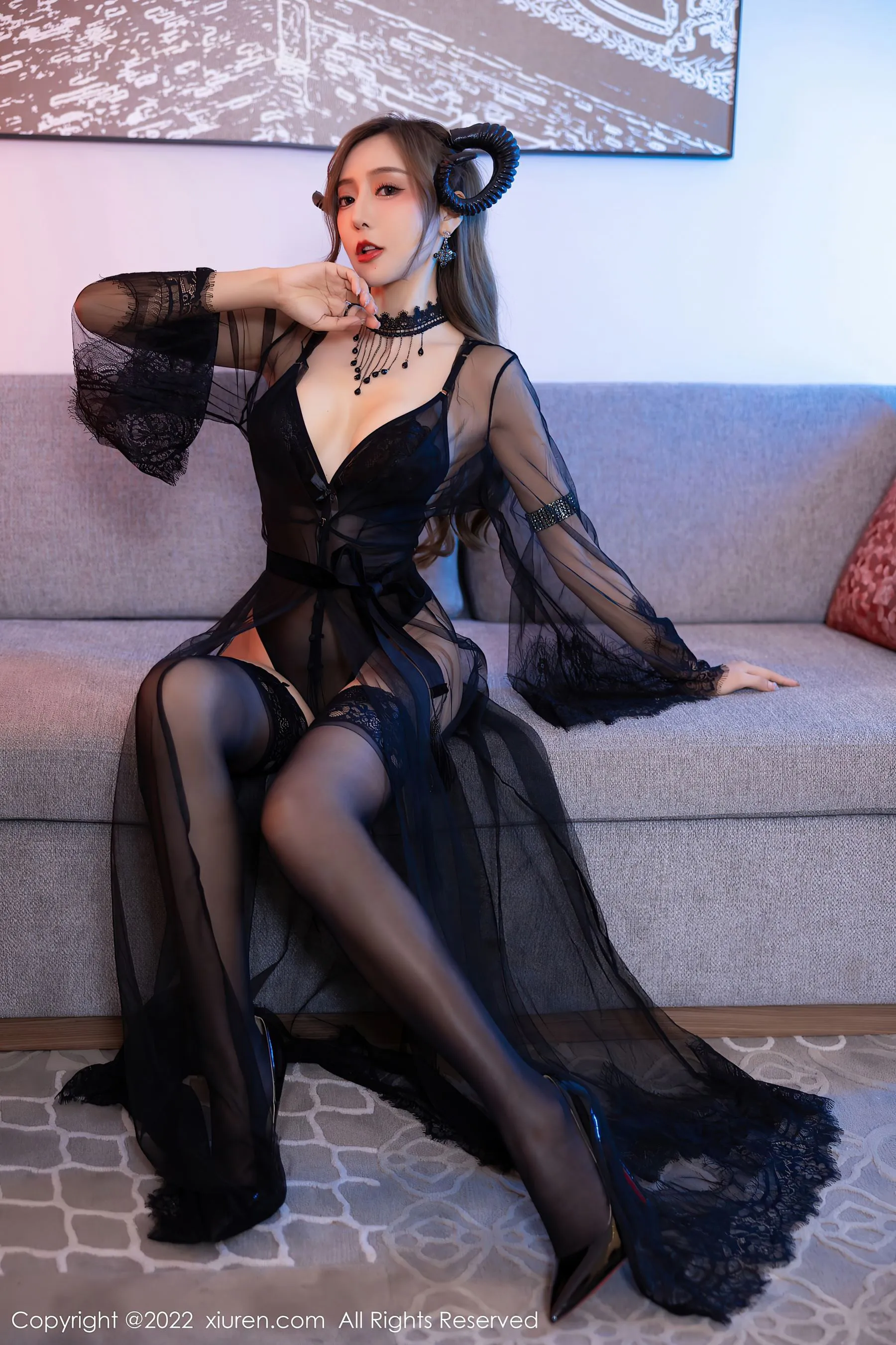  秀人网 No.5396 王馨瑶yanni 黑丝美腿第19张