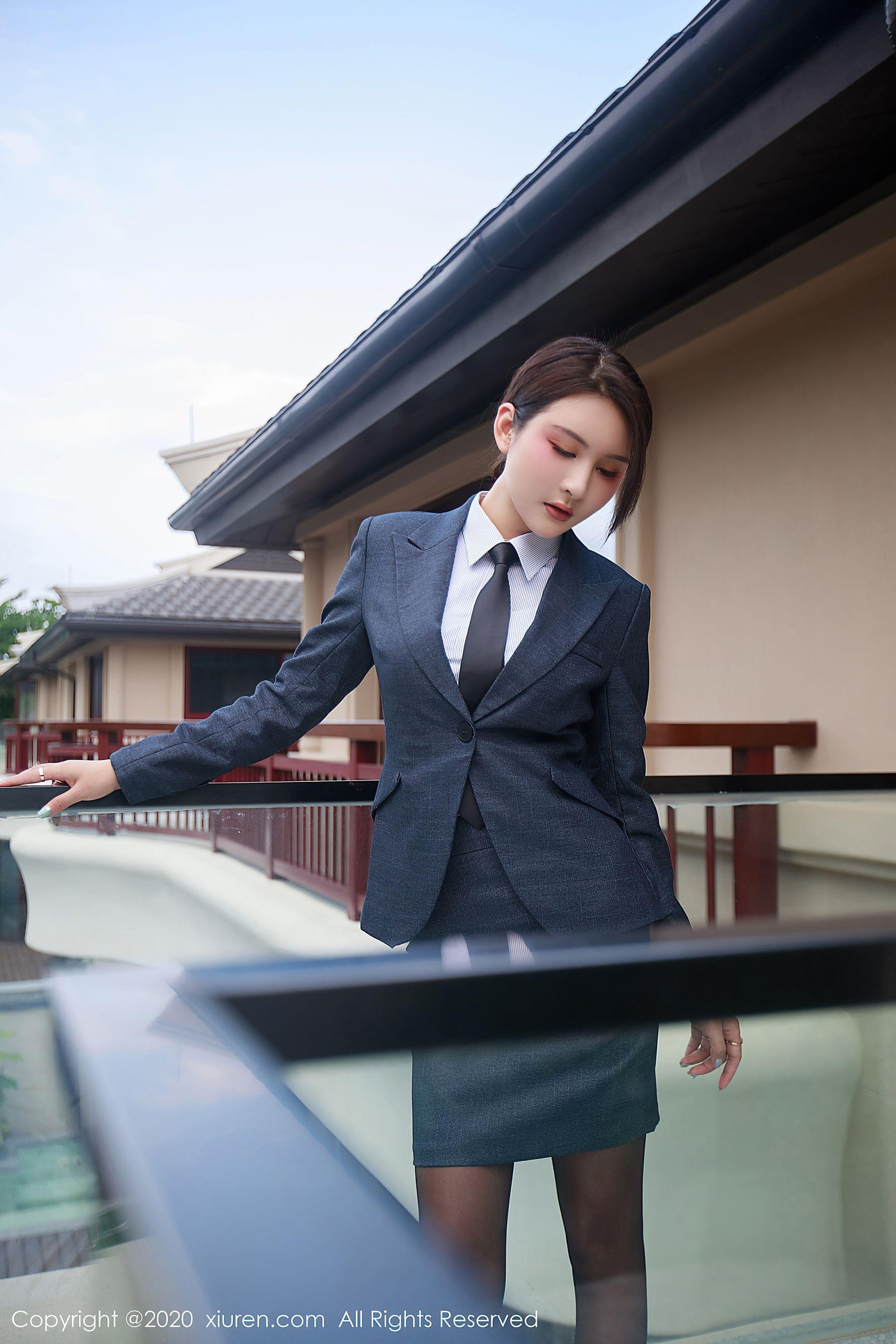  秀人XIUREN No.2309 Emily顾奈奈第22张