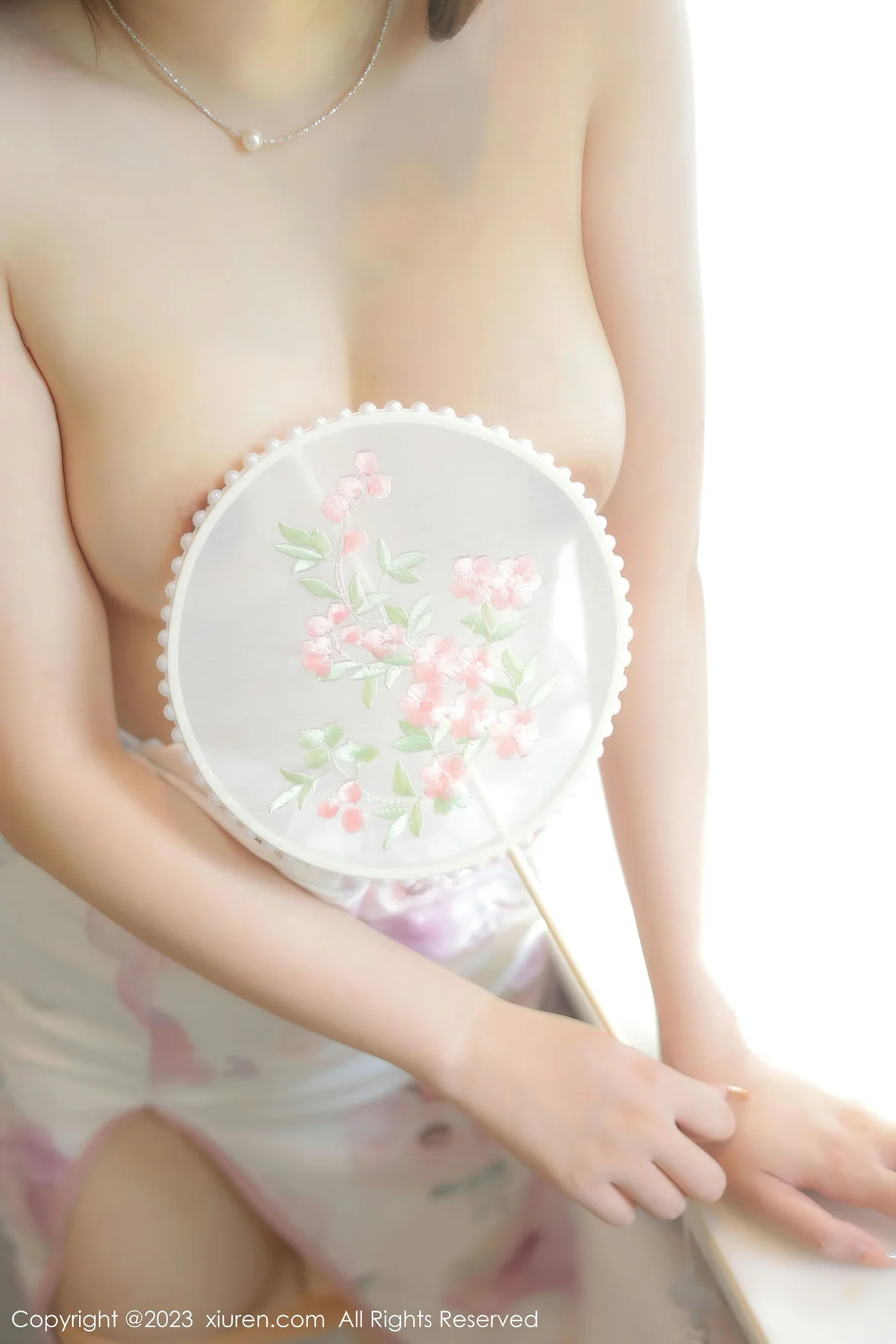  XiuRen 秀人 No.7262 江真真 白色旗袍性感写真 [80P]第20张