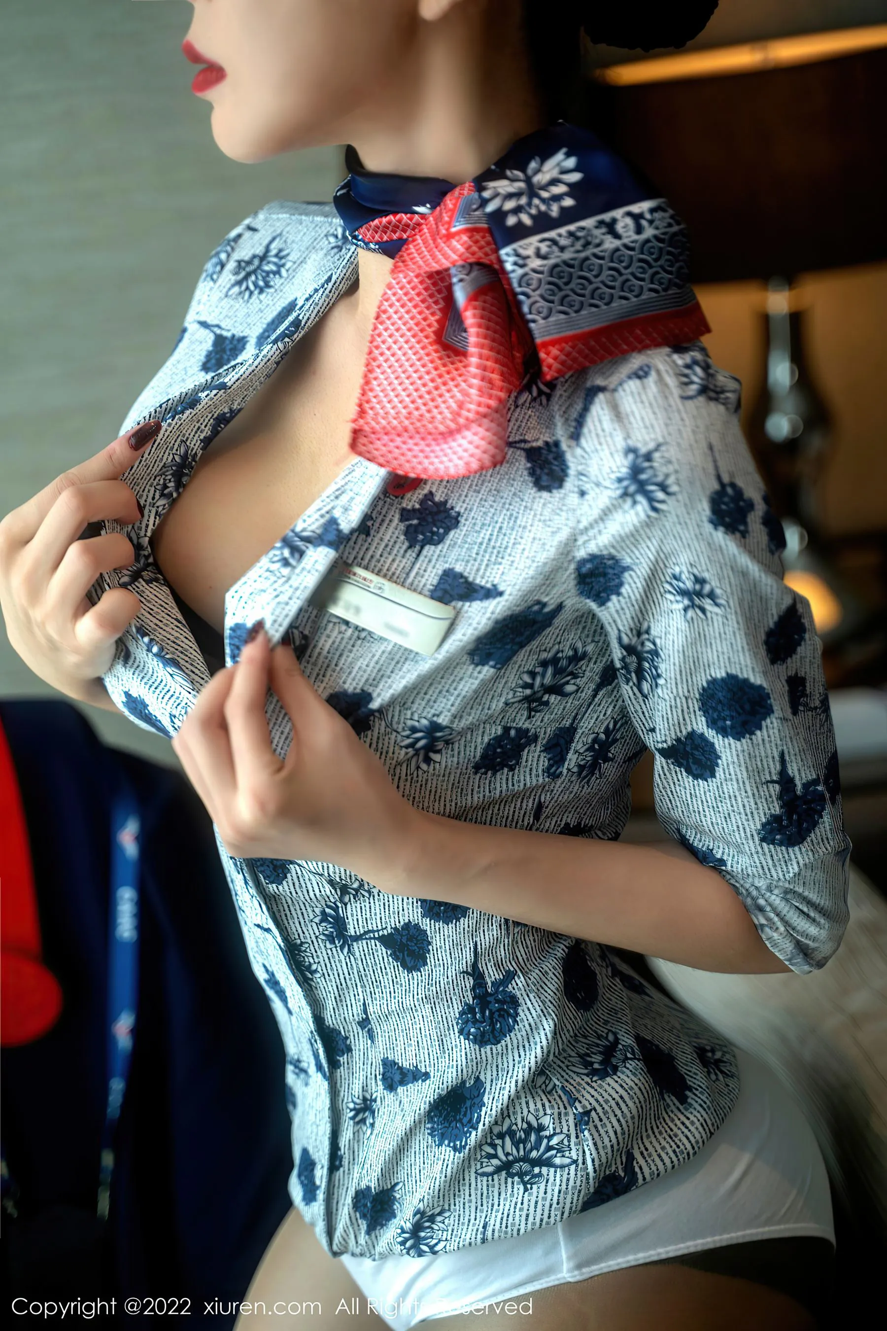  秀人网 No.5609 陈怡曼 制服美腿第10张