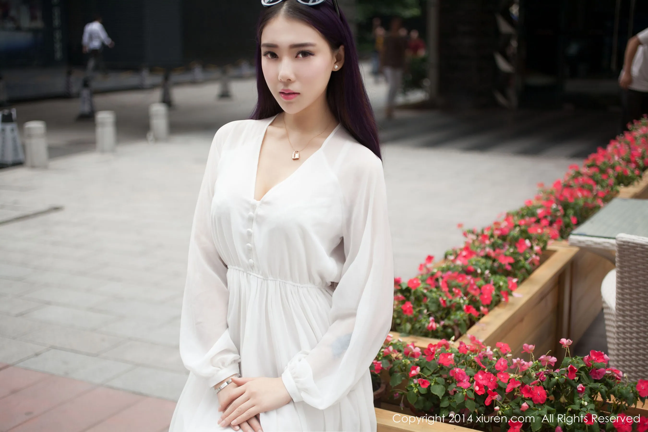  夢娜Vanessa《款款而来的特级女神》 秀人网 No.131第4张