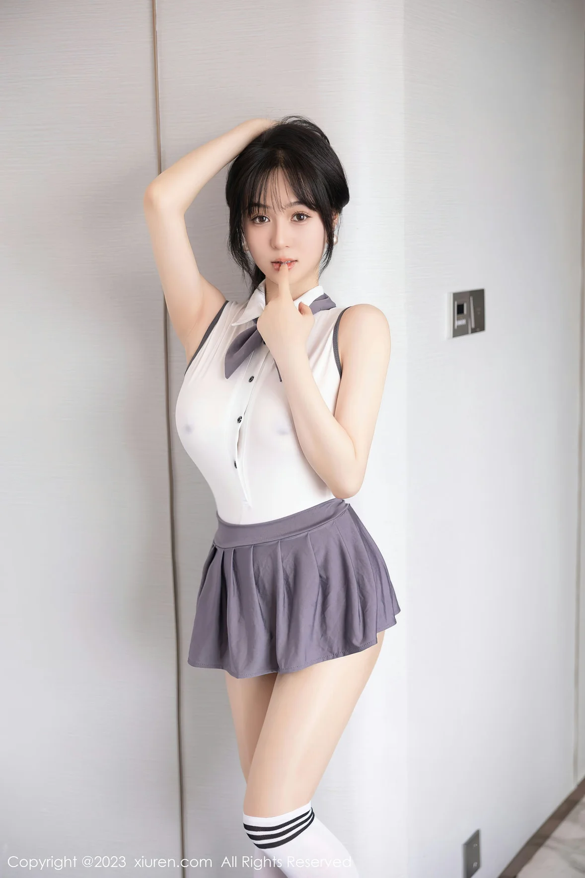  XiuRen 秀人 No.6818 柚琪Rich 轻透高开叉性感写真 [99P]第5张