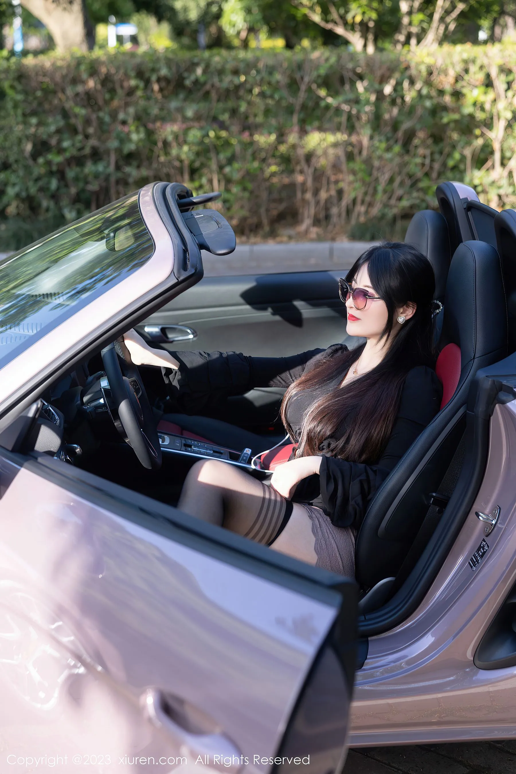  秀人网 No.6676 诗诗kiki 黑丝美腿第19张