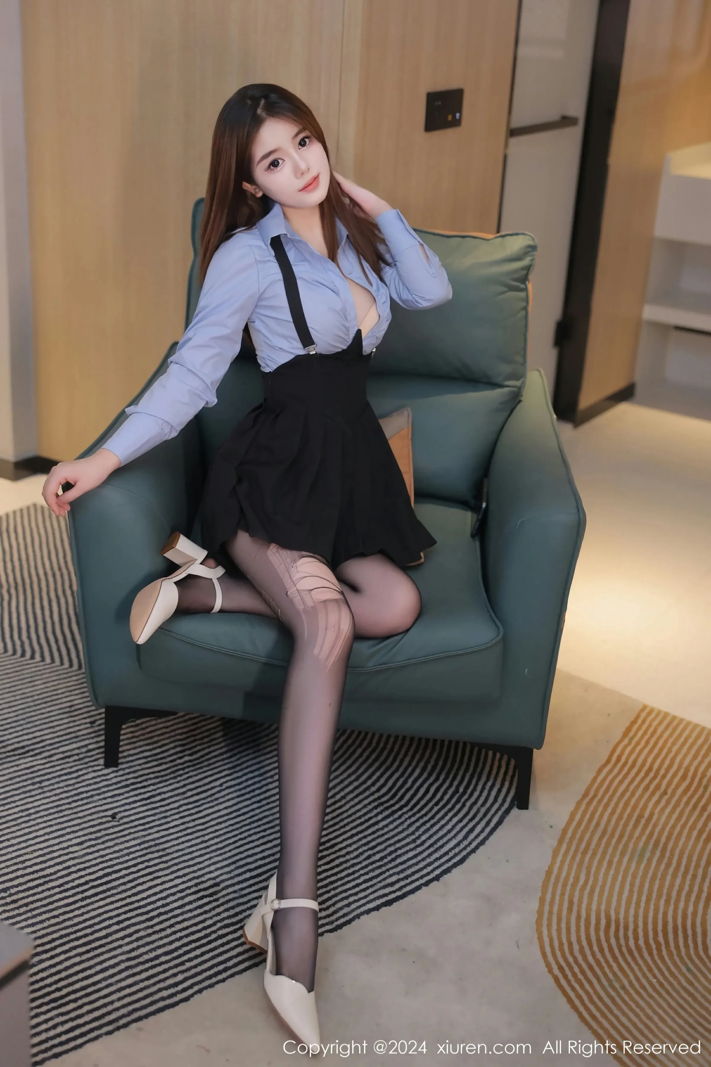  XiuRen 秀人 No.8666 新人模特 白乐乐 [77P]第4张