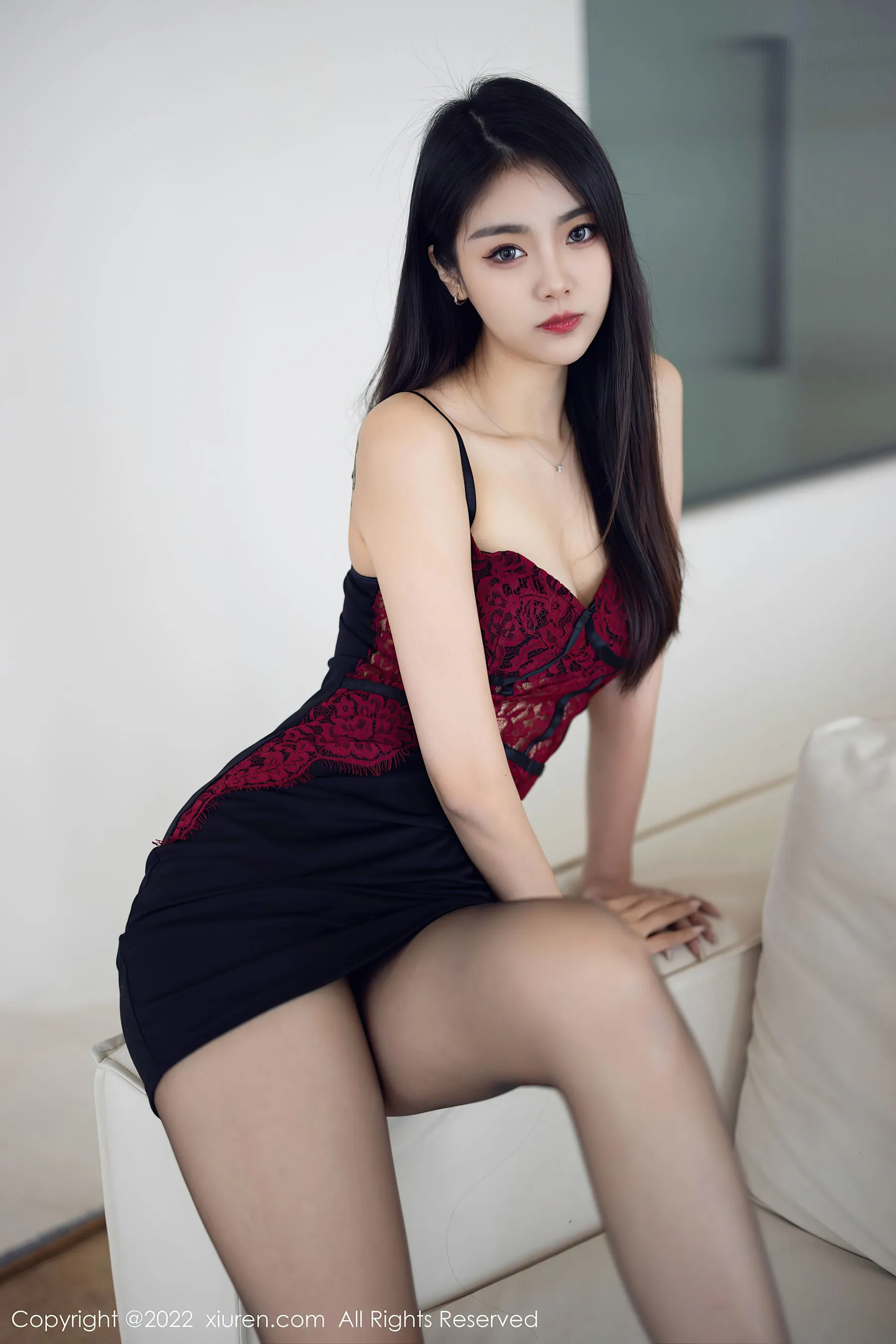  秀人网 No.5769 可樂Vicky 黑丝短裙第19张