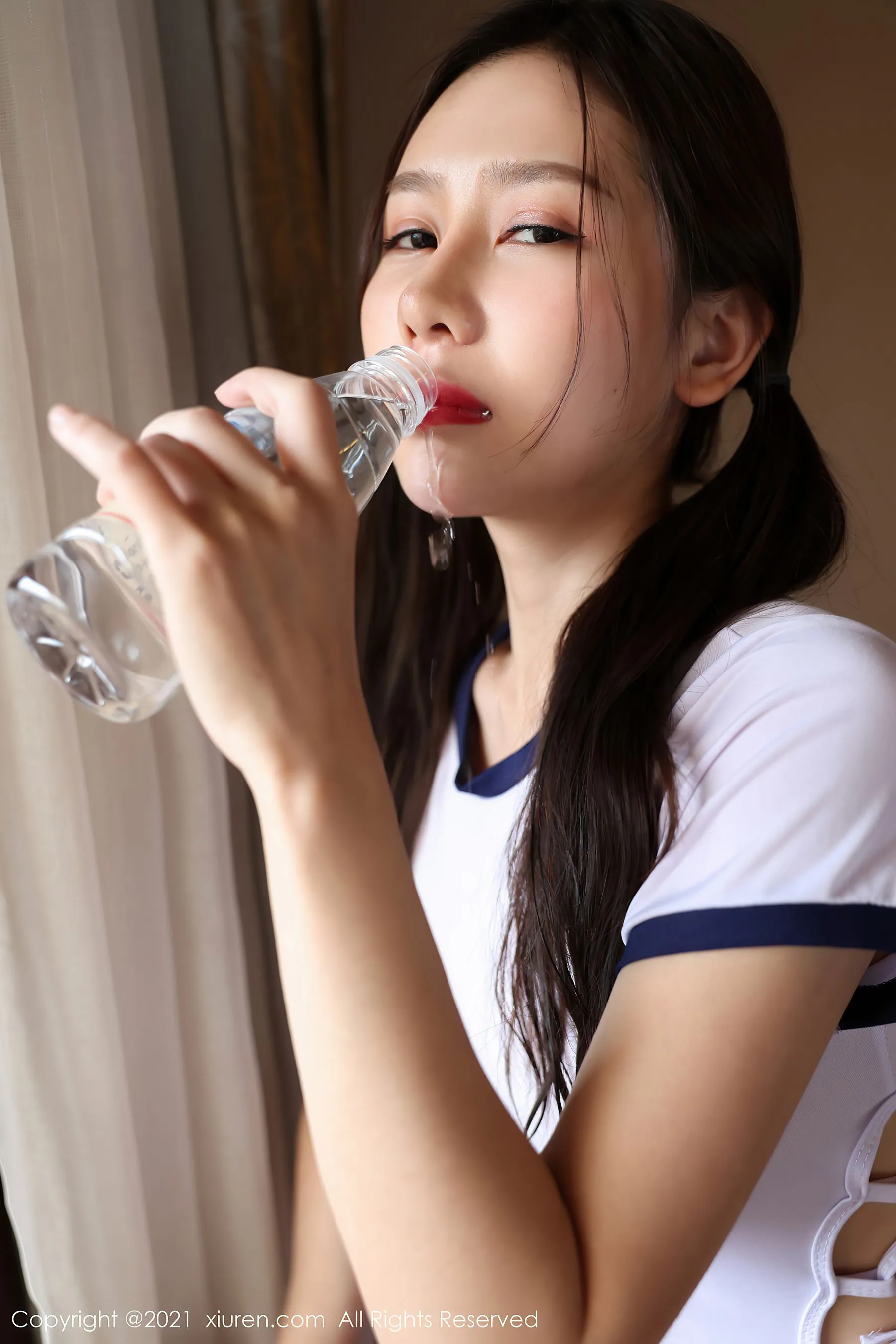  秀人 No.3201 尹甜甜第1张