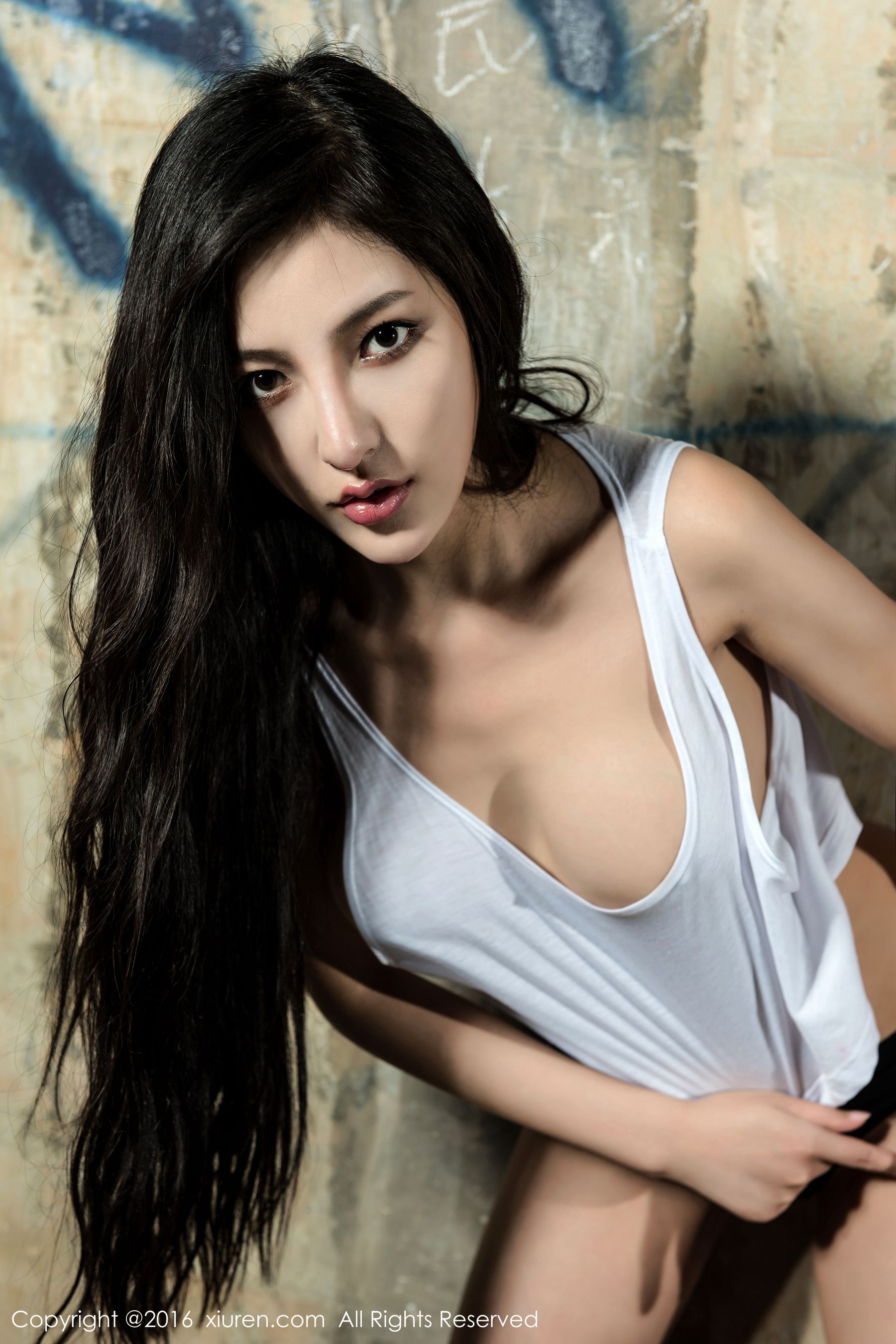  UU阿文《妖艳、丰乳肥臀，风姿绰约》 秀人网 No.626第4张