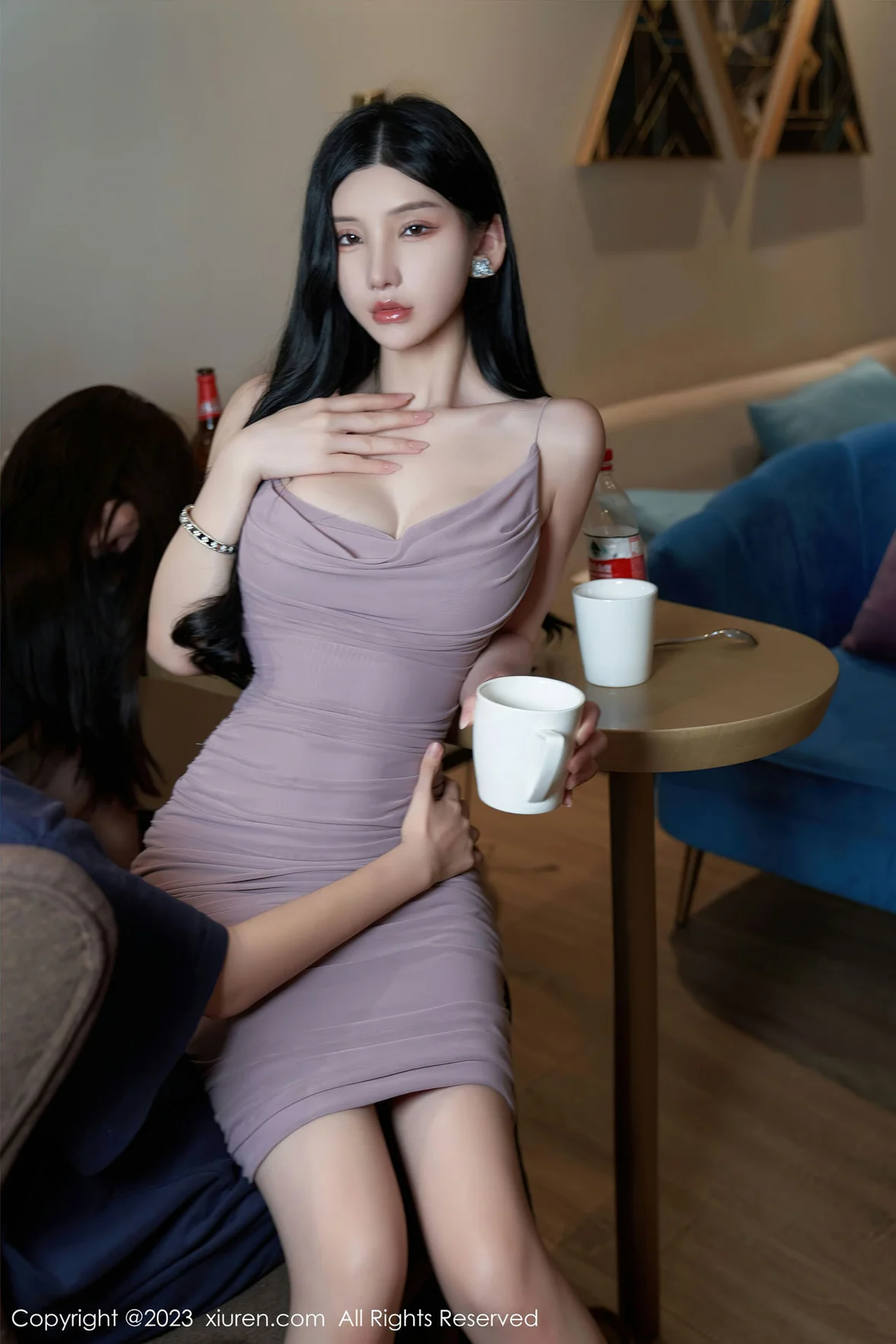  XiuRen 秀人 No.7122 周于希Sally 主题《邻居间的暧昧关系》厦门旅拍 [101P]第2张