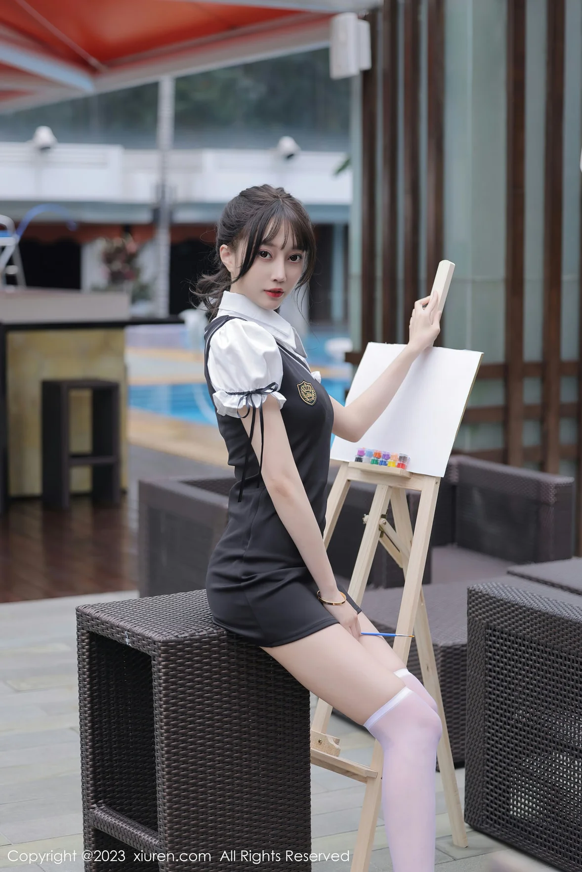  XiuRen 秀人 No.6889 玥儿玥er 黑色背带裙广州旅拍 [73P]第1张