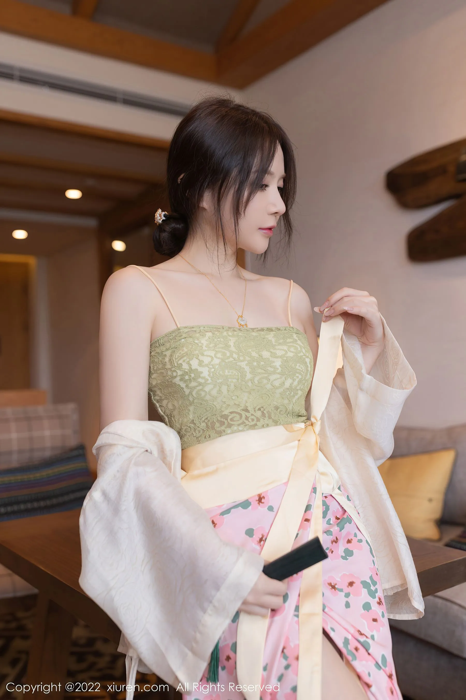  秀人网 No.5130 鱼子酱Fish 云南旅拍第24张