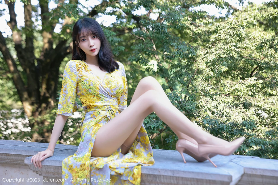  XiuRen 秀人 No.7186 玥儿玥er 花纹长裙杭州旅拍 [72P]第1张