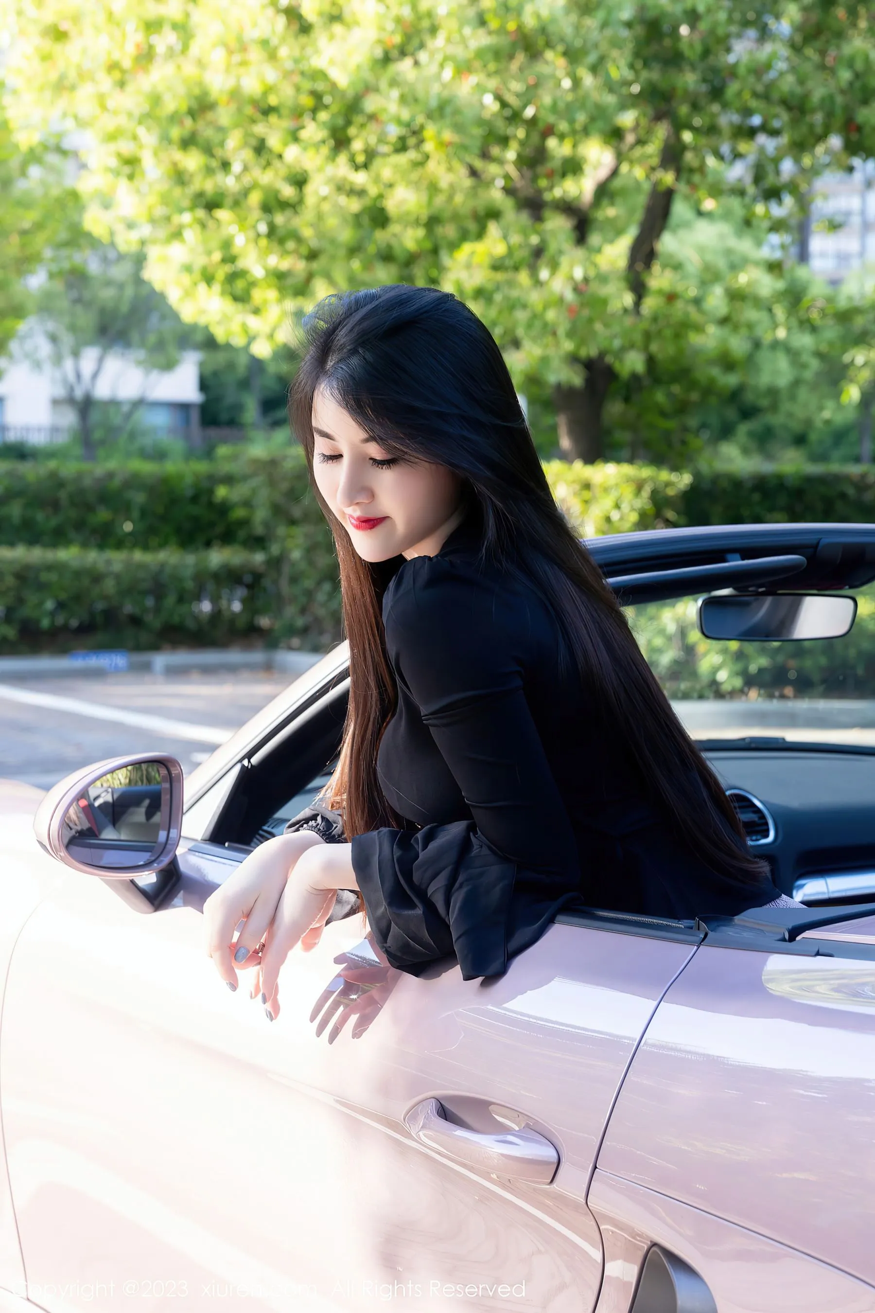  秀人网 No.6676 诗诗kiki 黑丝美腿第23张