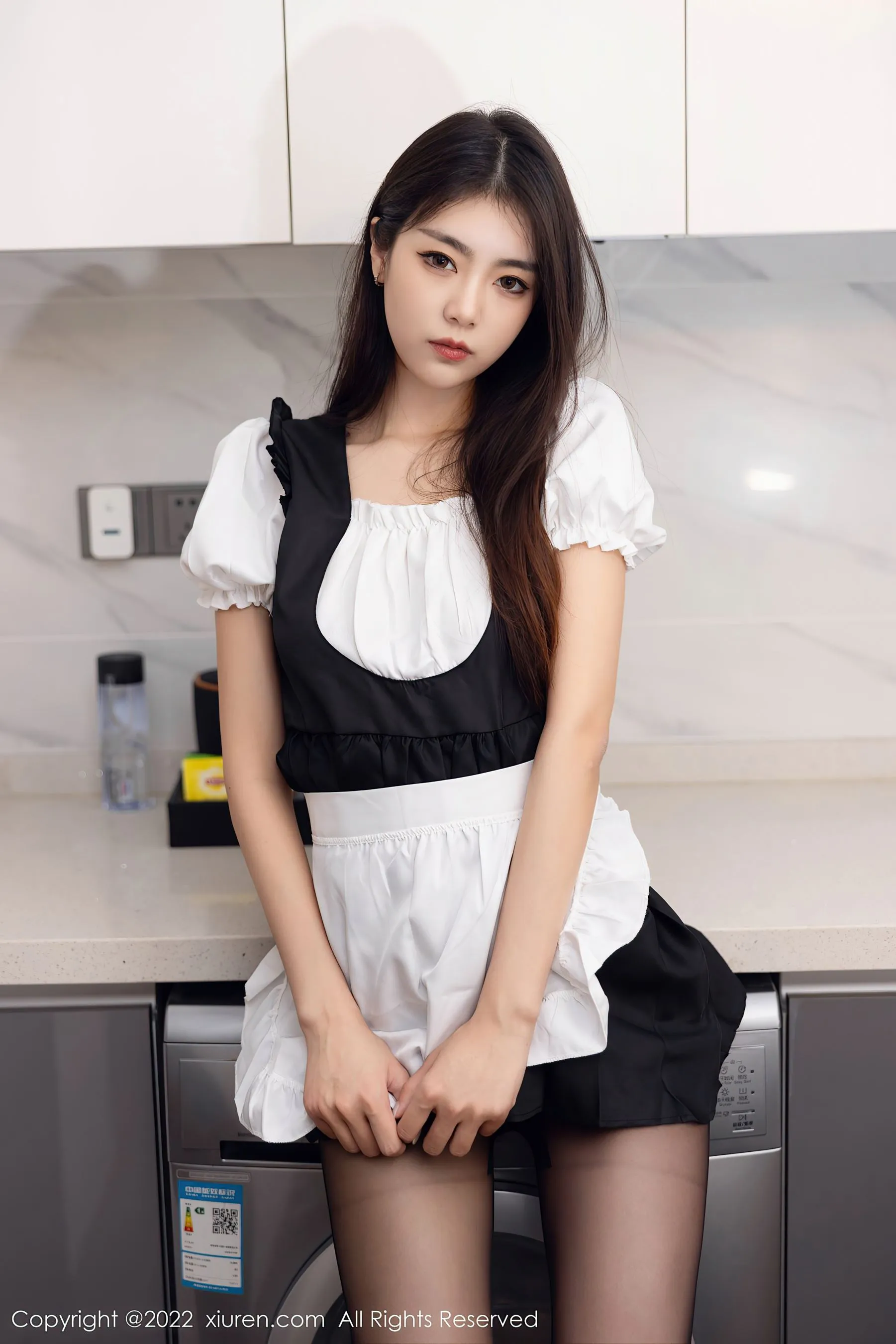 秀人网 No.5706 可樂Vicky 黑丝美腿第11张