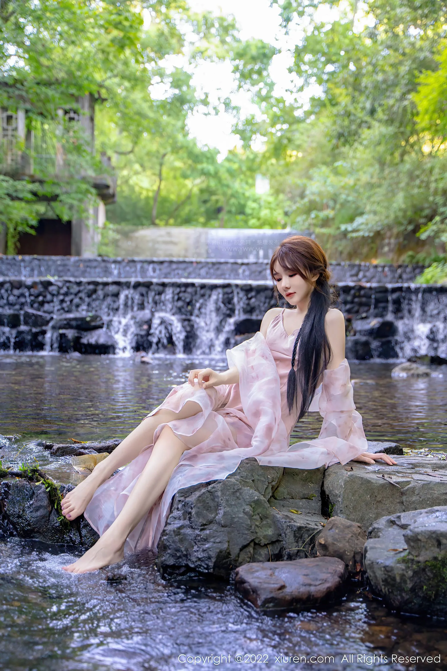  秀人网 No.5690 婠婠么 美腿长裙第8张