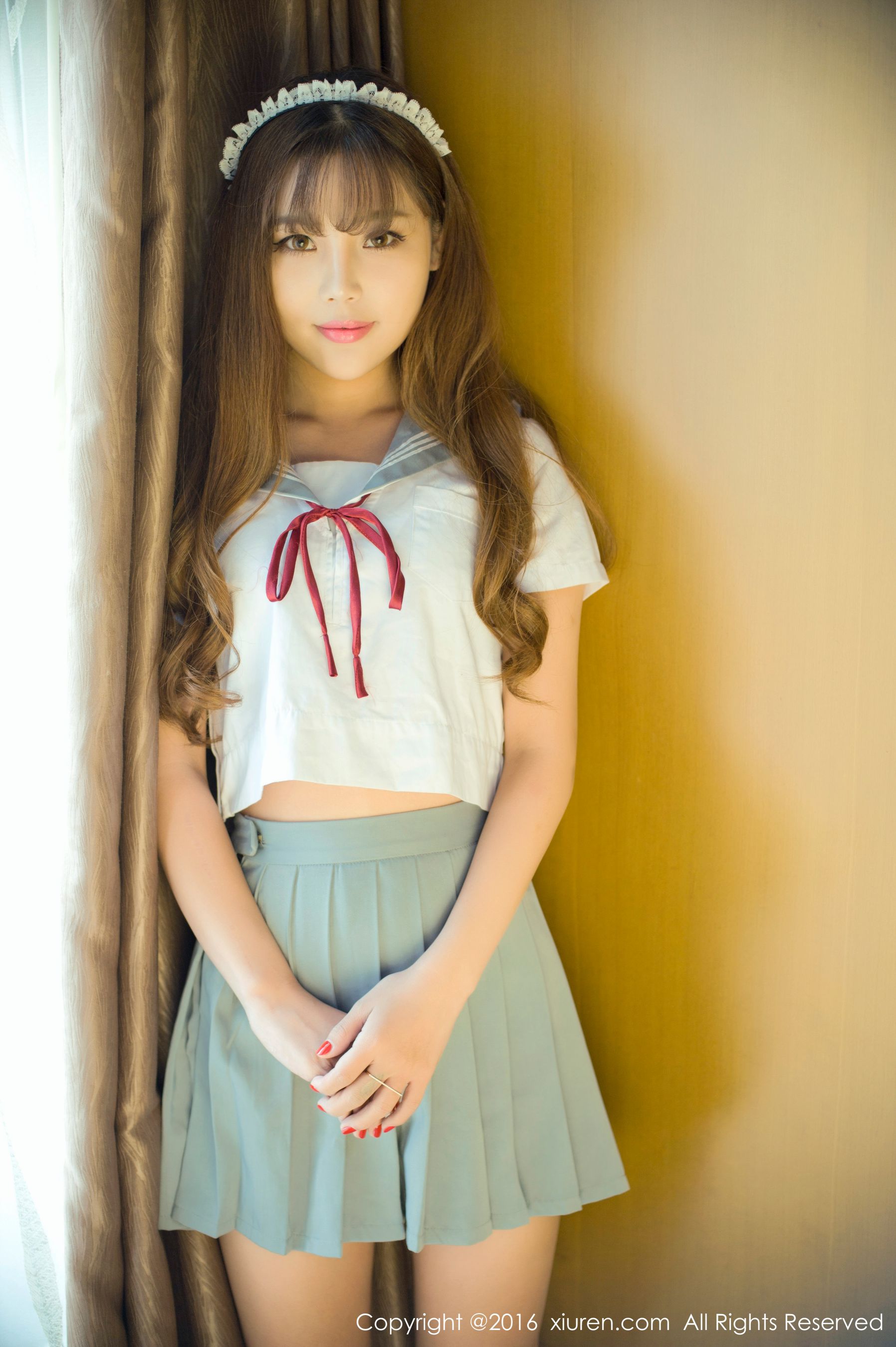  周予然《高中校服户外爆乳，经典日系校服》 秀人网 No.651第1张