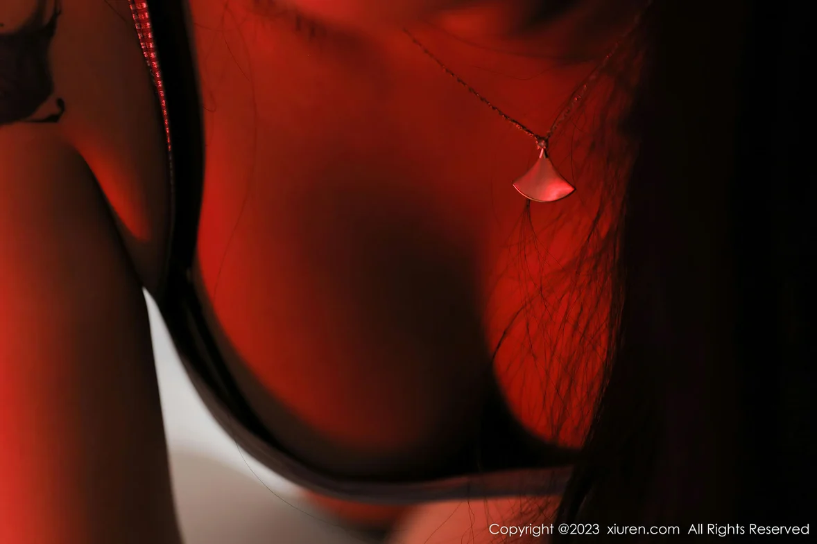  XiuRen 秀人 No.6837 s纯一 白色丝袜性感写真 [74P]第15张