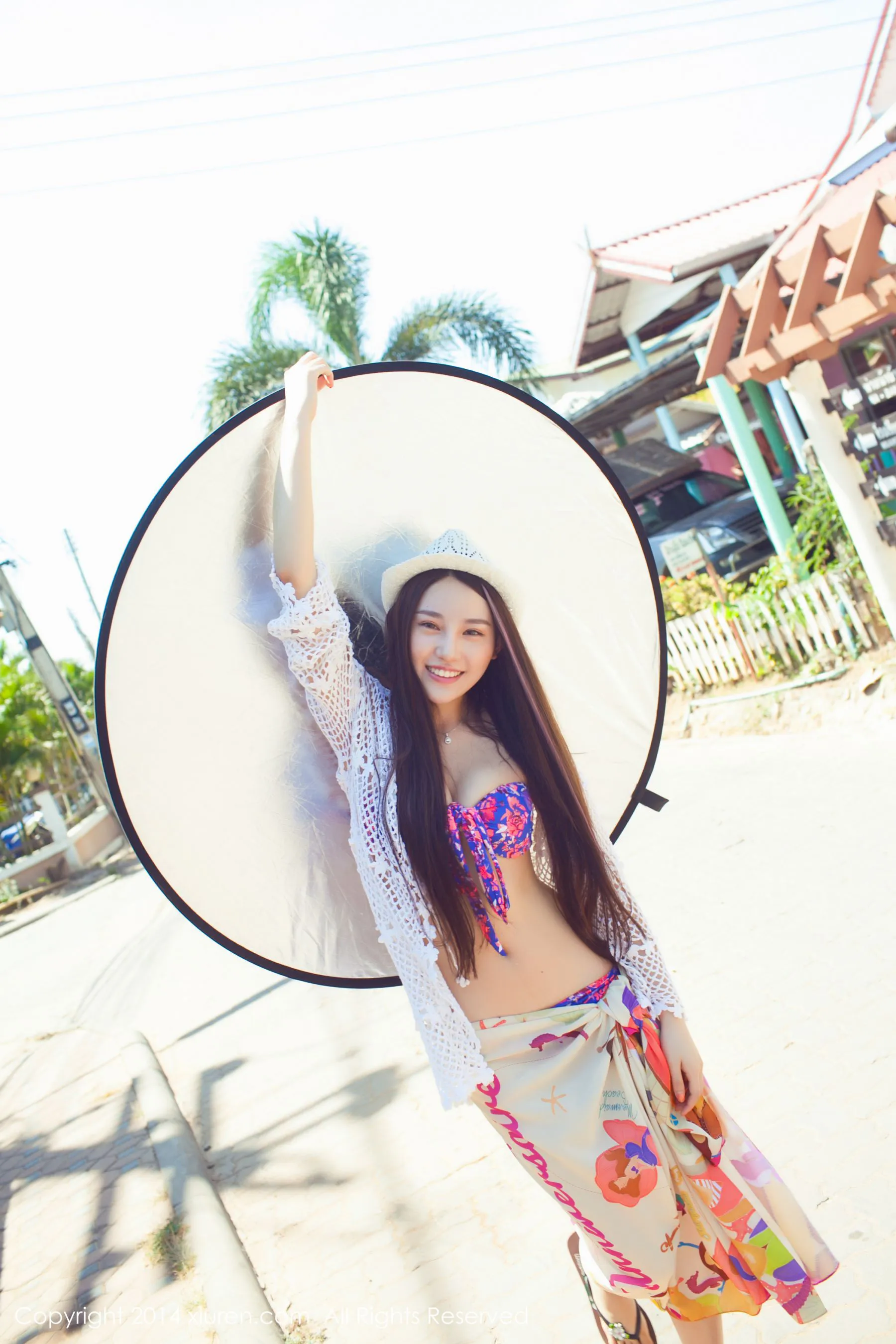  女神刘奕宁Lynn泰国街拍 秀人网 No.139第4张