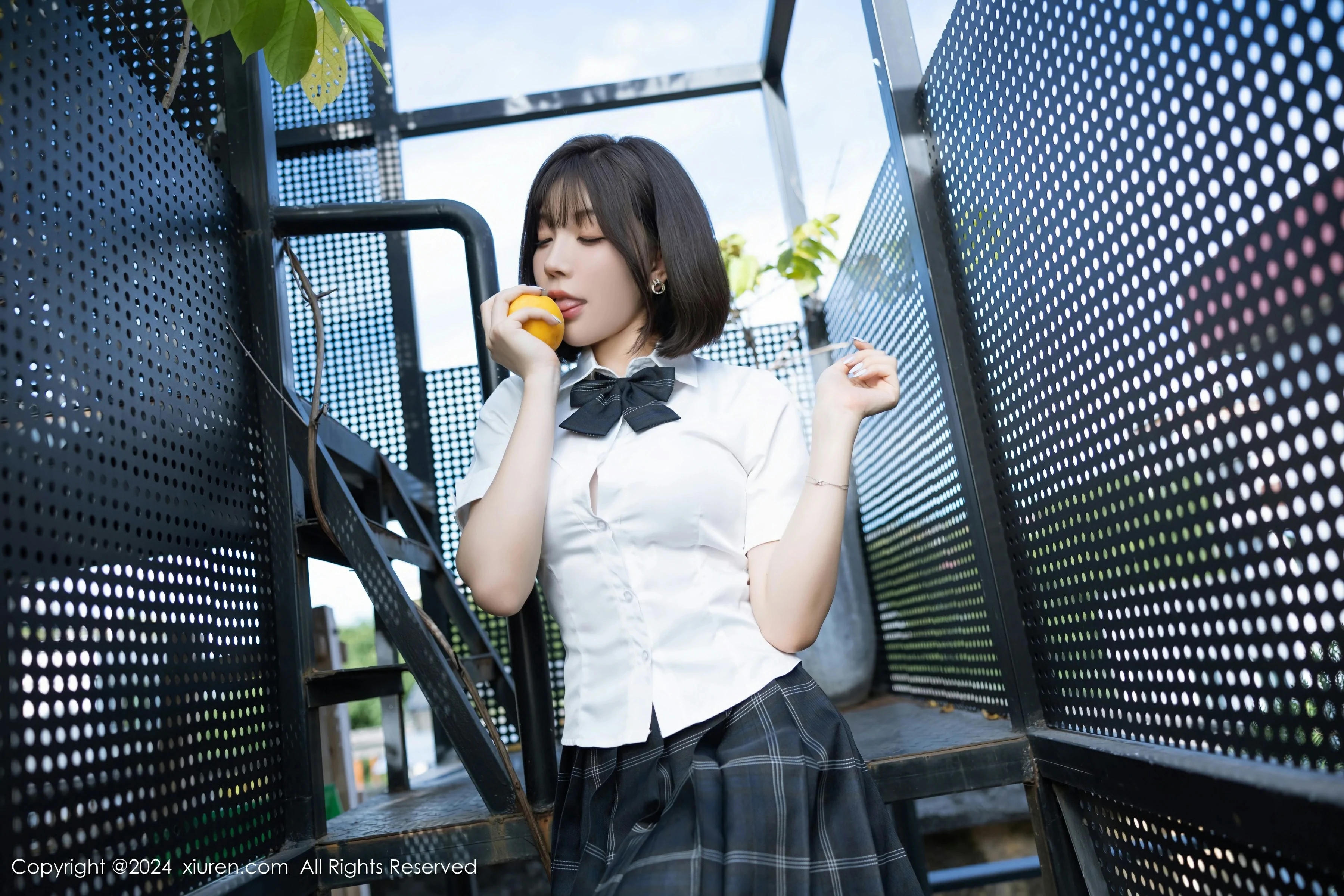 [XiuRen秀人网] 2024.07.01 No.8785 徐莉芝Booty第1张
