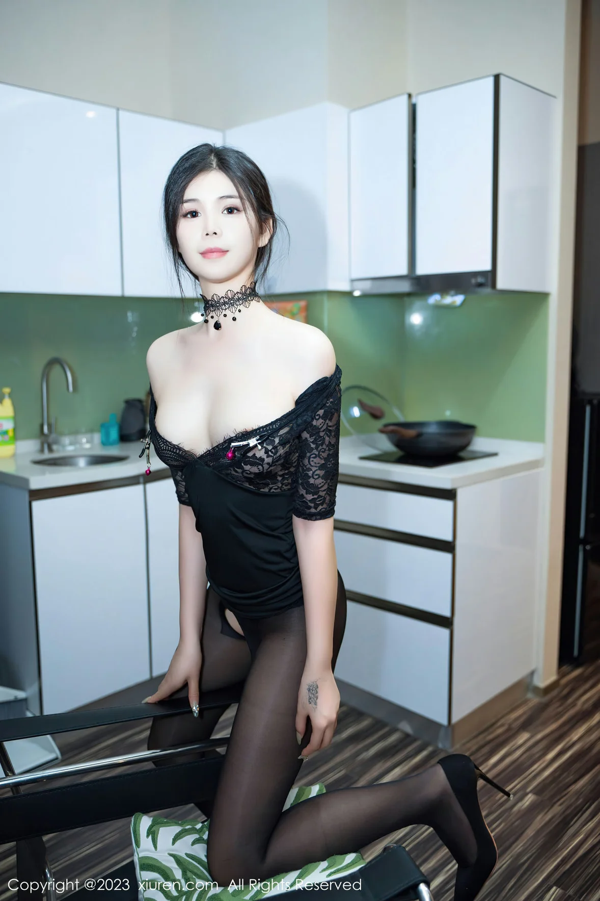  XiuRen 秀人 No.7098 雪糕CiCi 蕾丝短裙性感写真 [68P]第13张