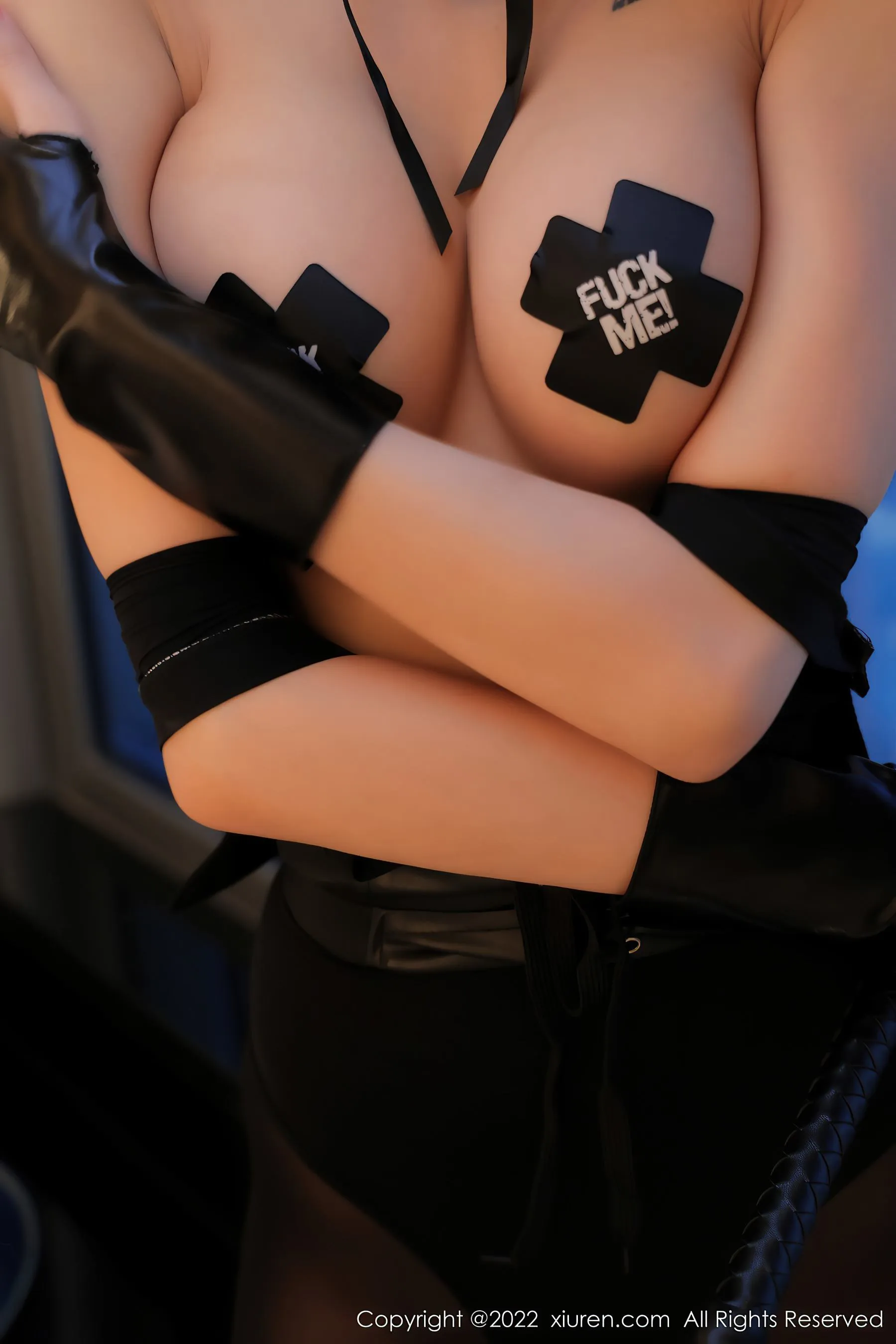  秀人网 No.4868 葛征 净高184c m 情趣内衣旅拍写真第16张