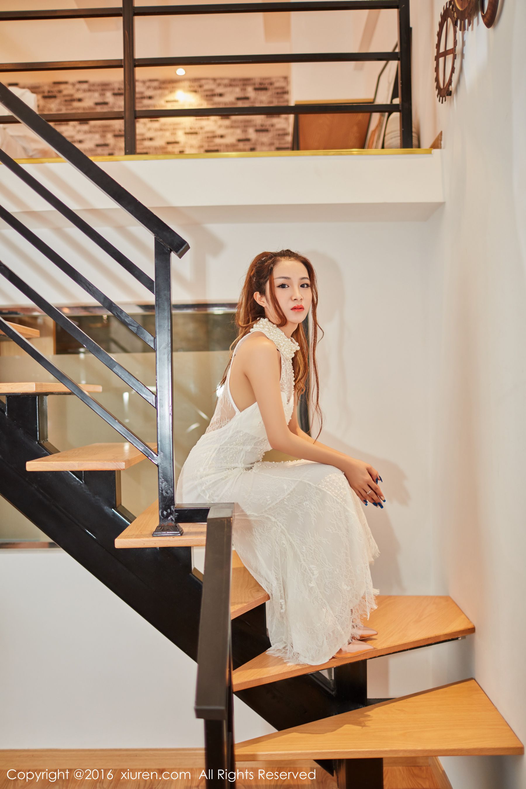 Sugar梁莹《修长的美腿与浑圆的翘臀》 秀人网 No.631第1张