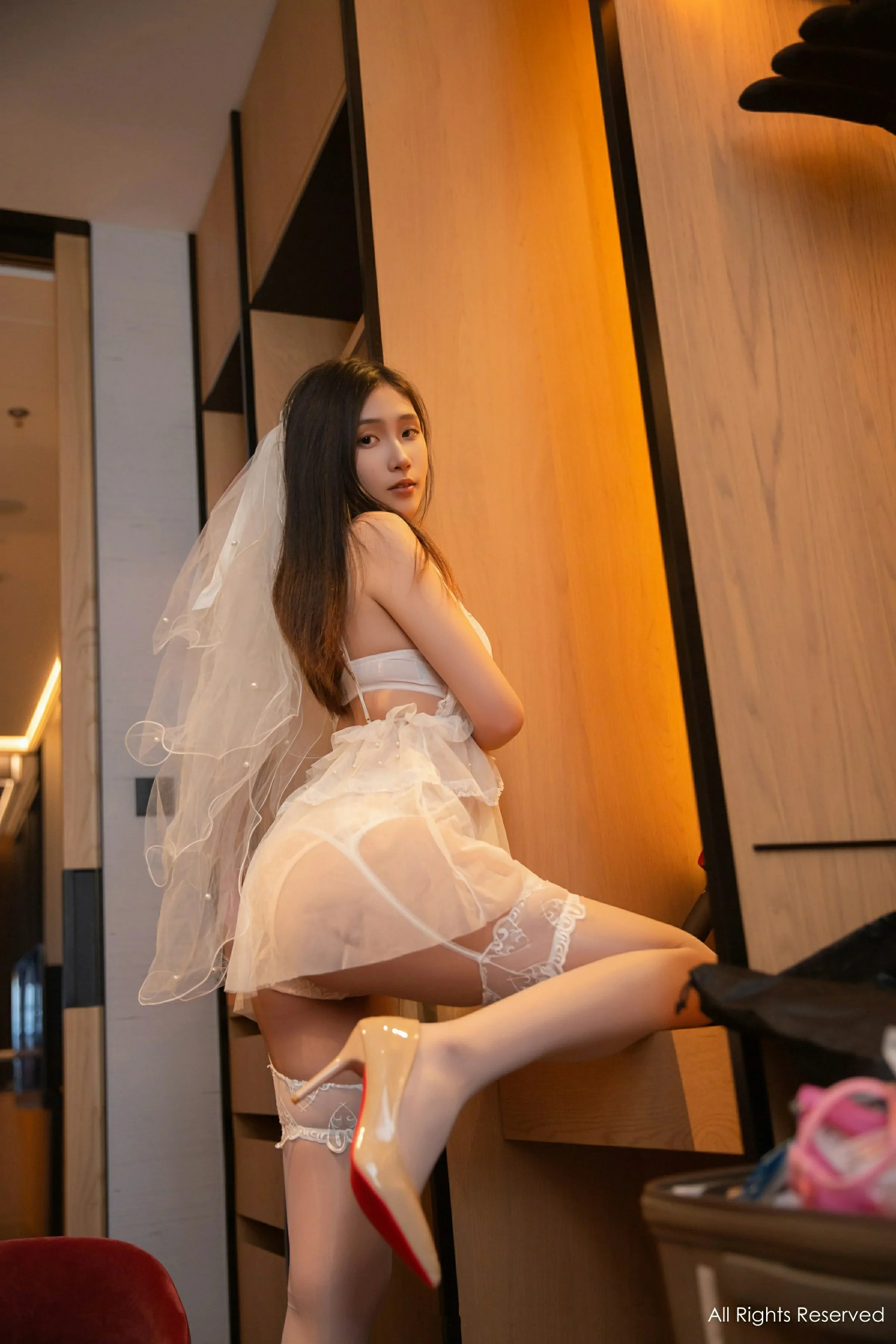 [XiuRen秀人网] 2024.10.12 No.9272 刘婷婷第1张