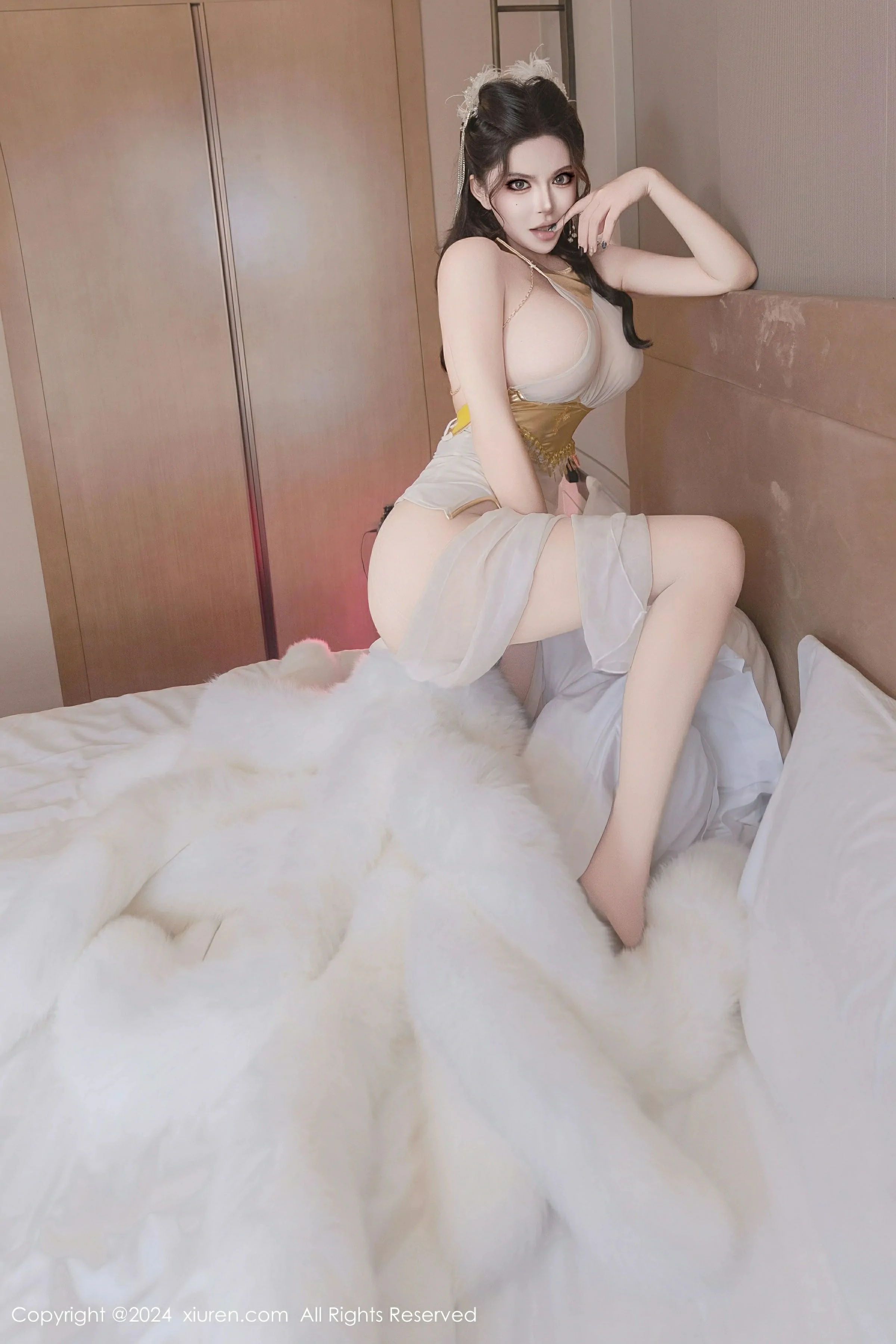 [XiuRen秀人网] 2024.10.15 No.9286 伊丽莎有点白第1张