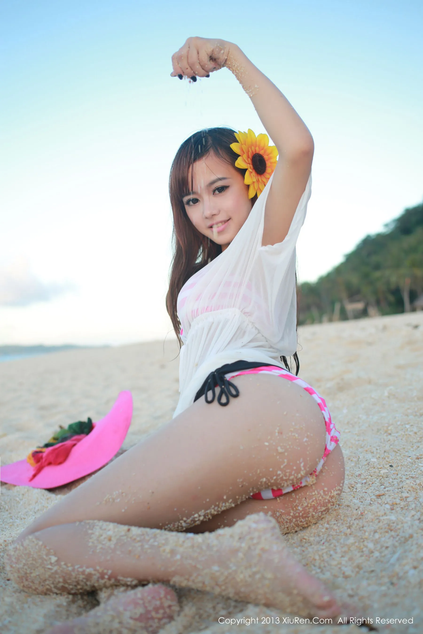  腹黑贫乳腰窝美臀萝莉女神@toro羽住 秀人网 No.056第20张