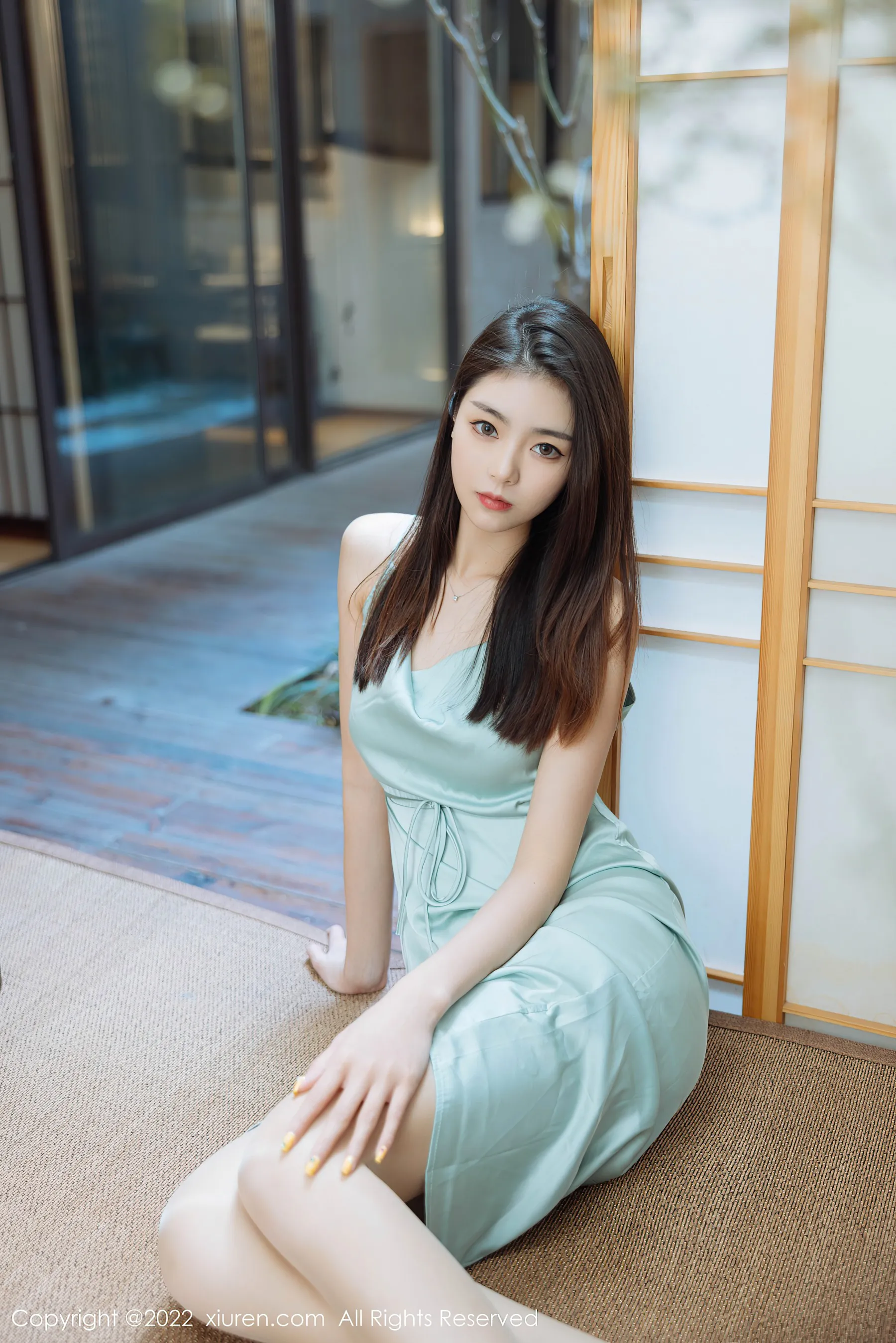 秀人网 No.4832 可樂Vicky 黑丝美腿第12张