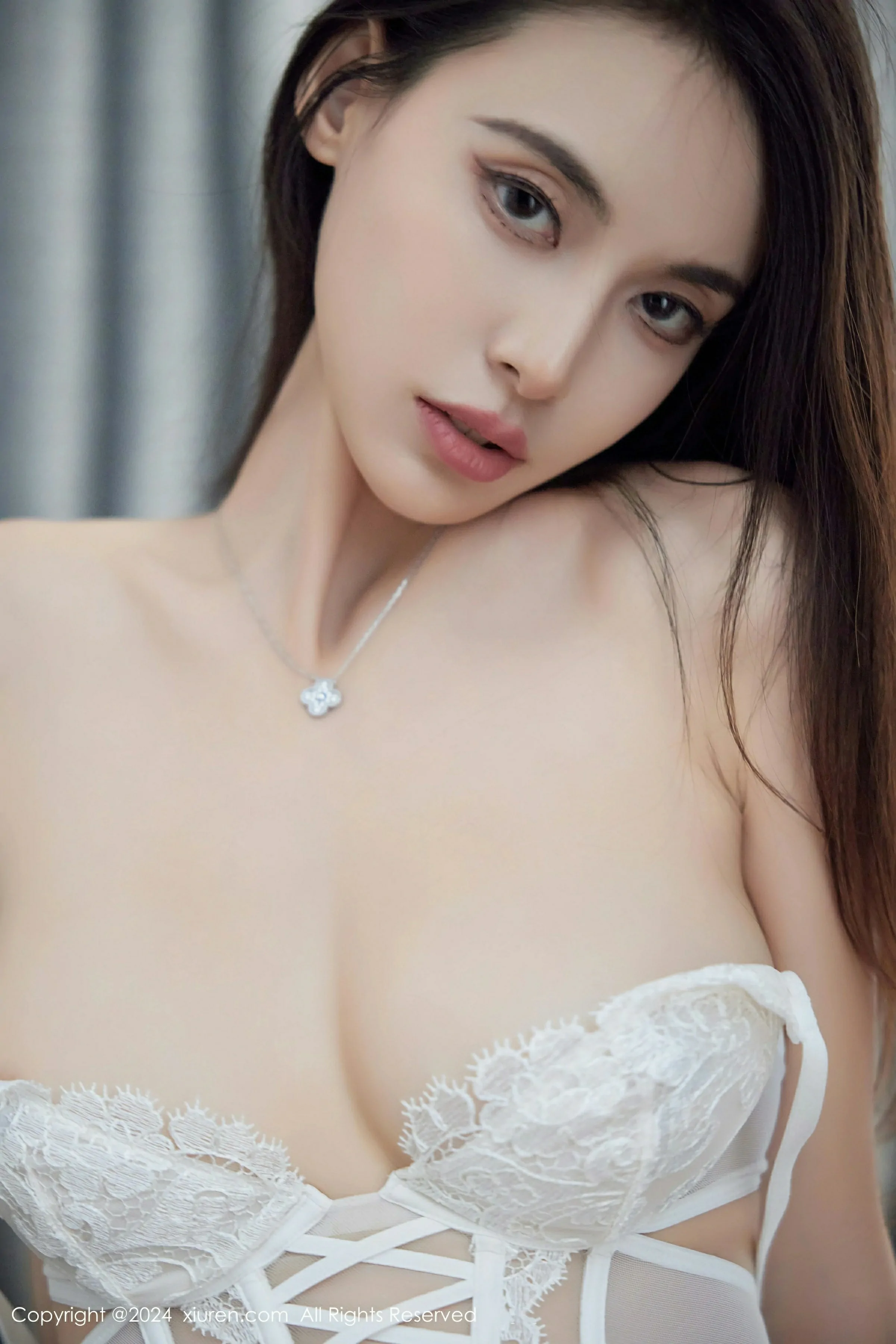 [XiuRen秀人网] 2024.11.25 No.9498 lingyu69第1张