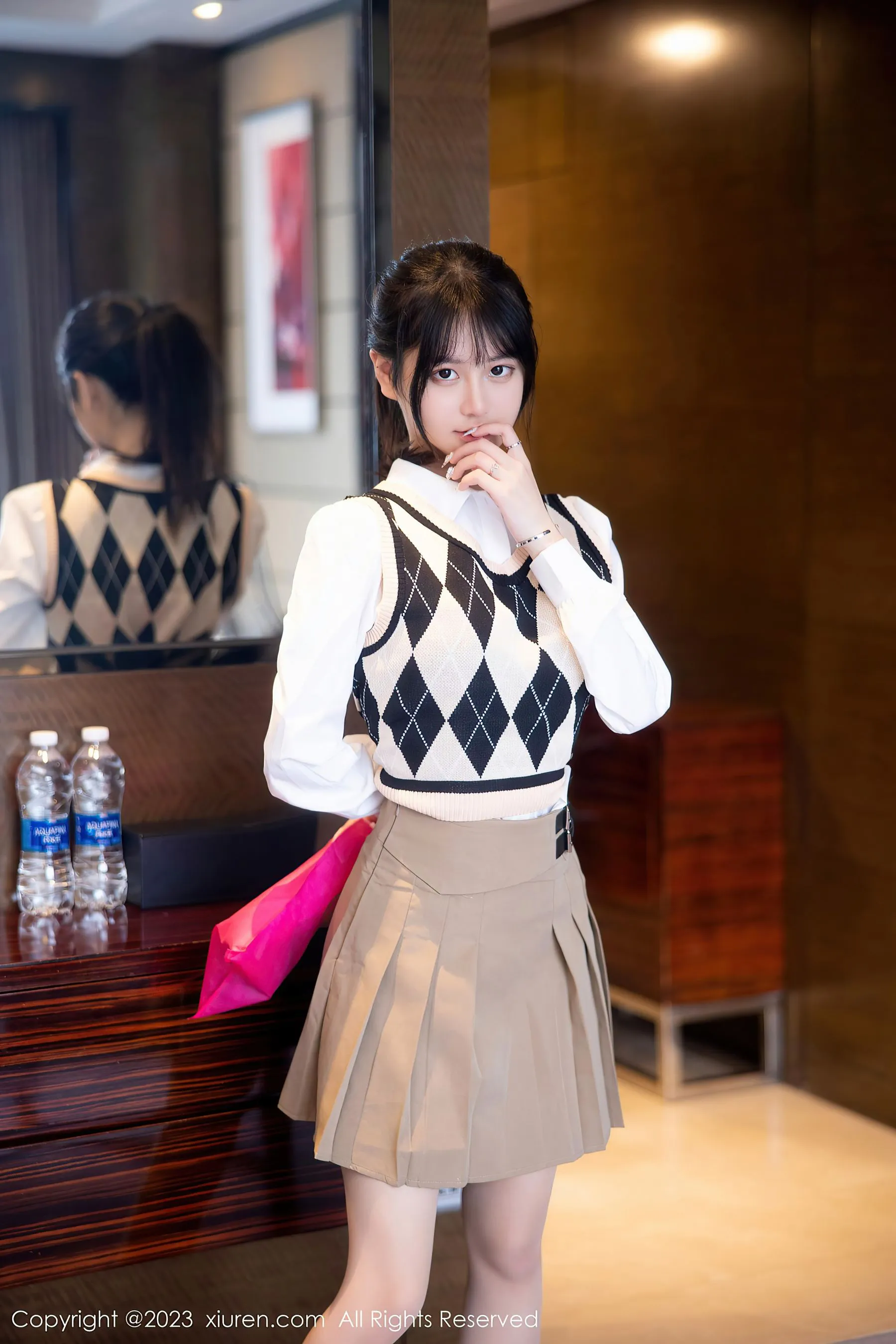  秀人网 No.6329 谢小蒽 短裙美腿第30张