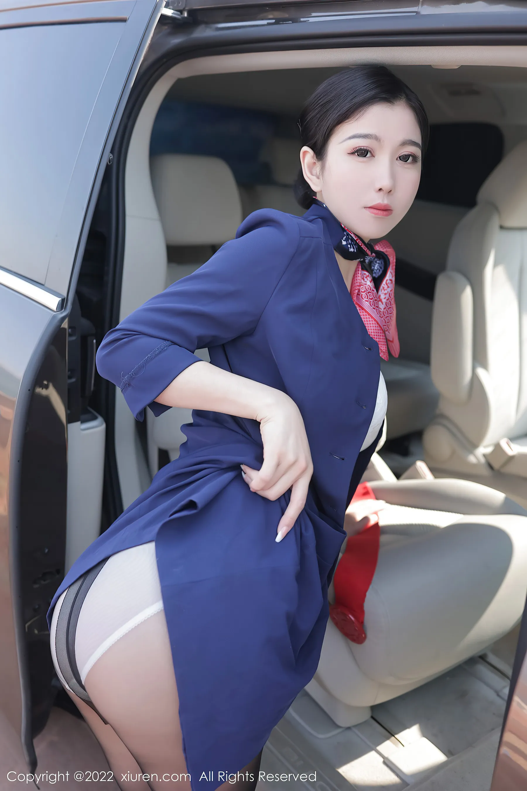  秀人网 No.4809 李雅柔182CM 空姐大理旅拍第17张