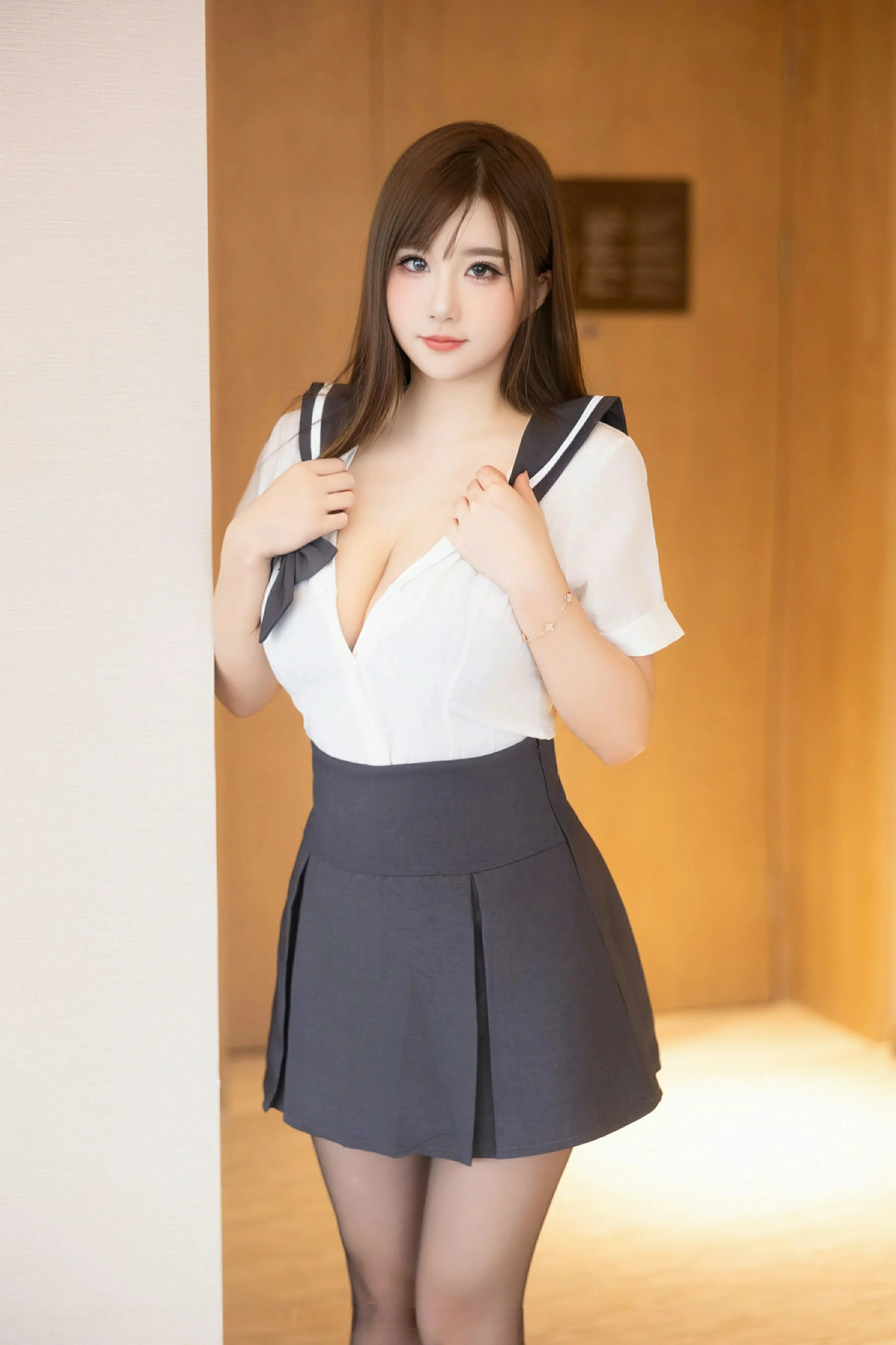 [XiuRen秀人网] 2024.12.26 No.9663 小肉肉咪第1张