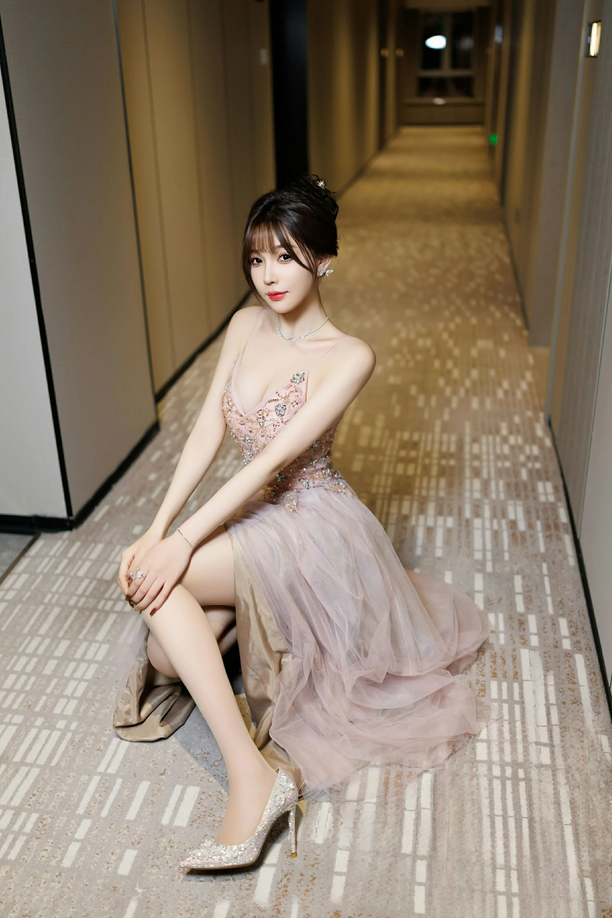 [XiuRen秀人网] 2025.01.02 No.9699 徐莉芝Booty第1张