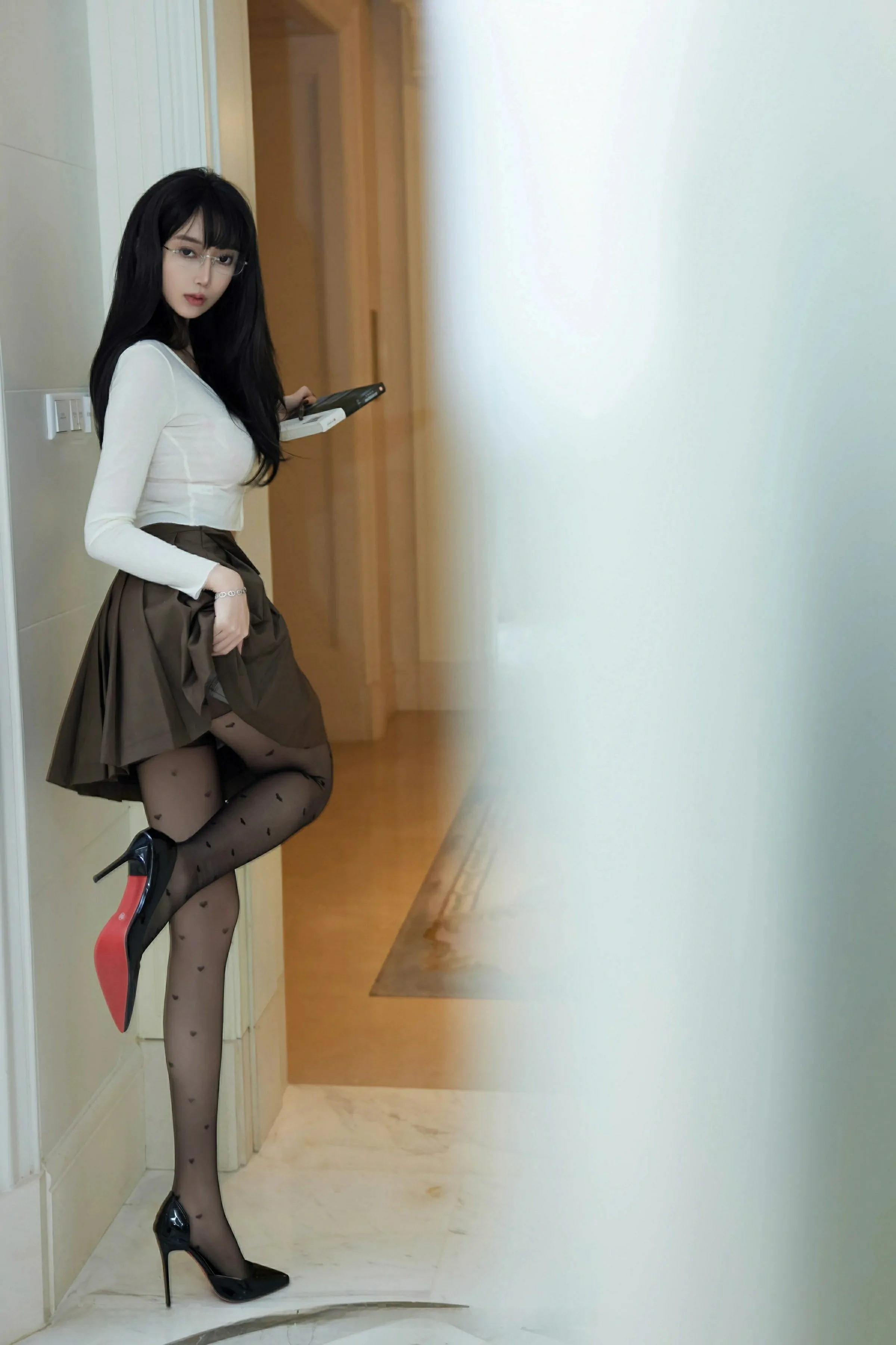 [XiuRen秀人网] 2025.01.10 No.9737 玥儿玥er第1张