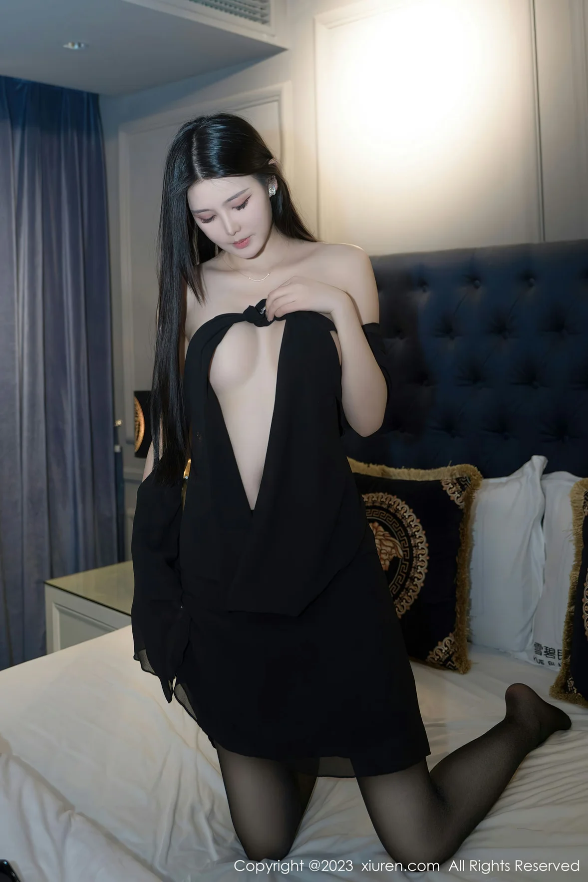  XiuRen 秀人 No.7050 桐桐 剔透雪峰性感写真 [67P]第19张