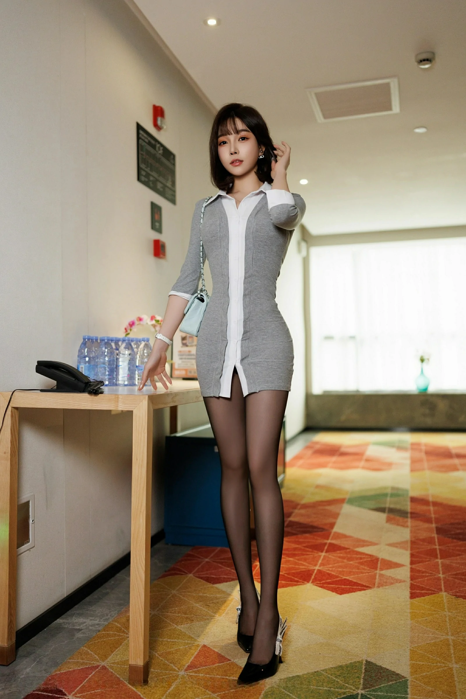 [XiuRen秀人网] 2025.03.06 No.9978 徐莉芝Booty第1张
