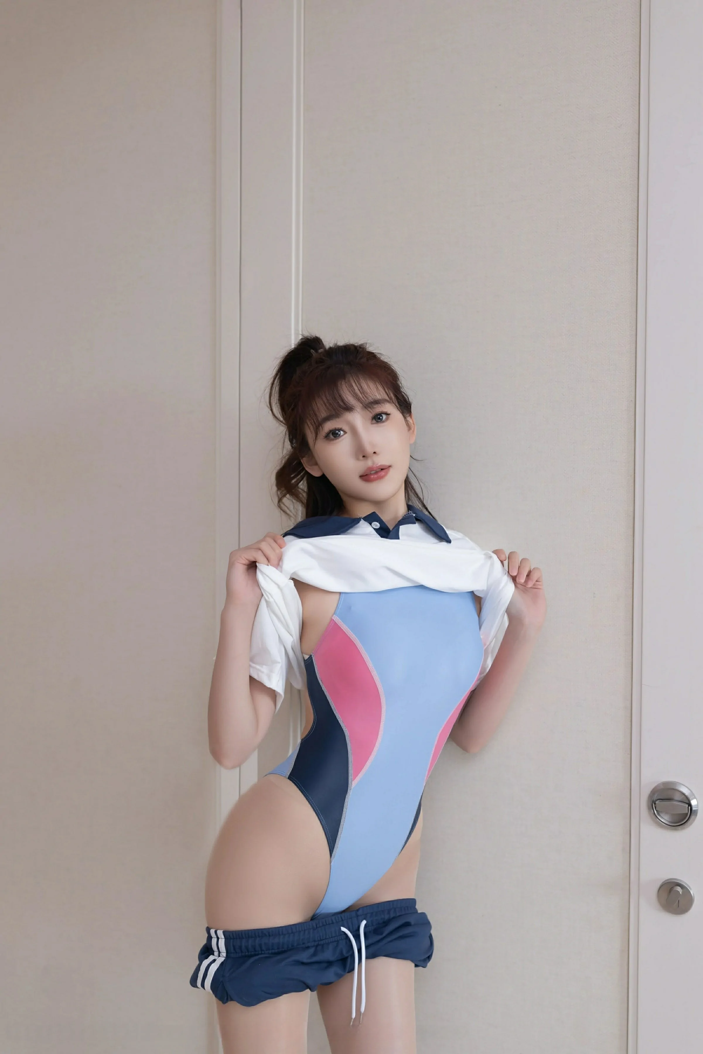 [XiuRen秀人网] 2025.03.06 No.9979 陆萱萱第1张