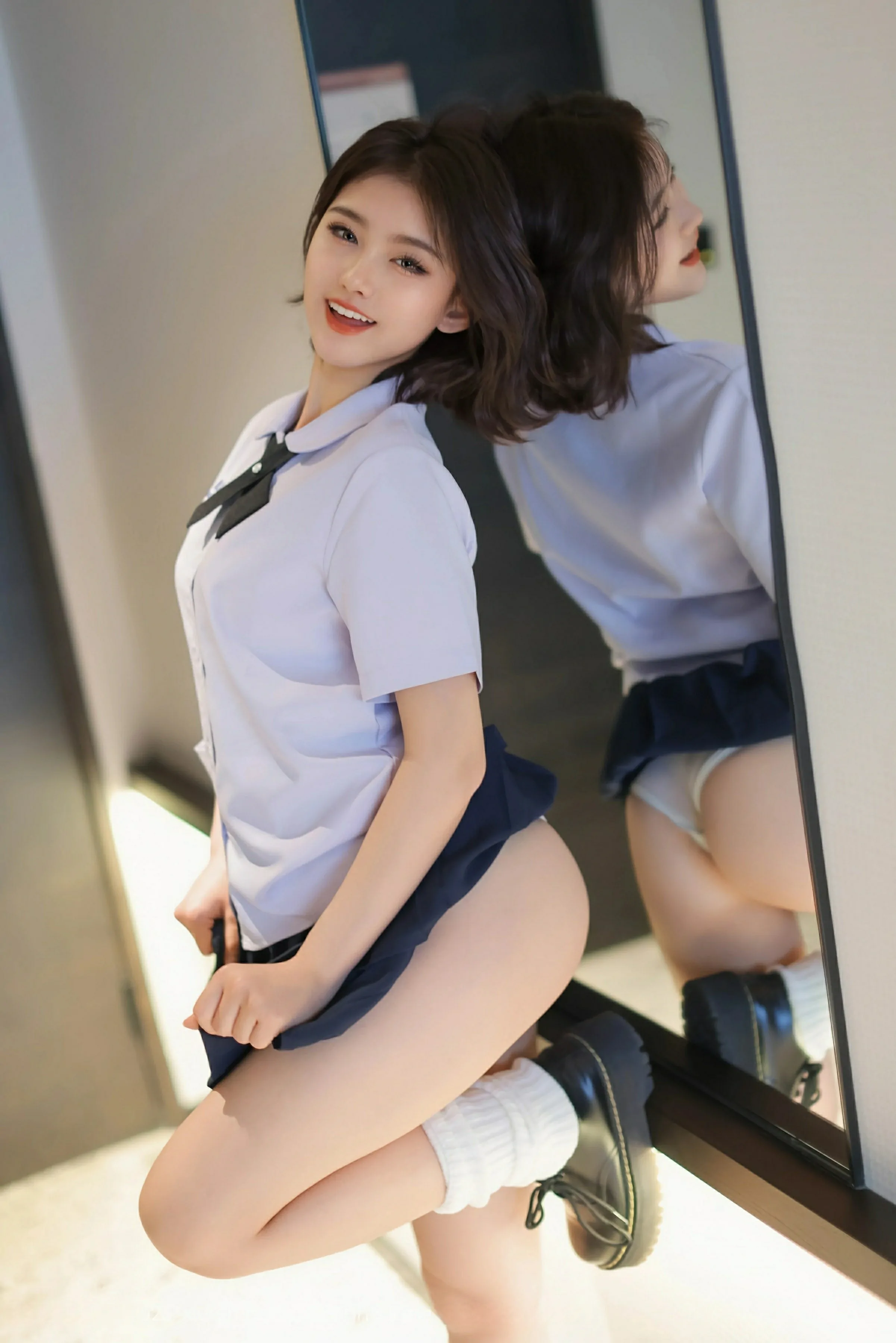 [XiuRen秀人网] 2025.03.07 No.9985 小橘子orange第1张