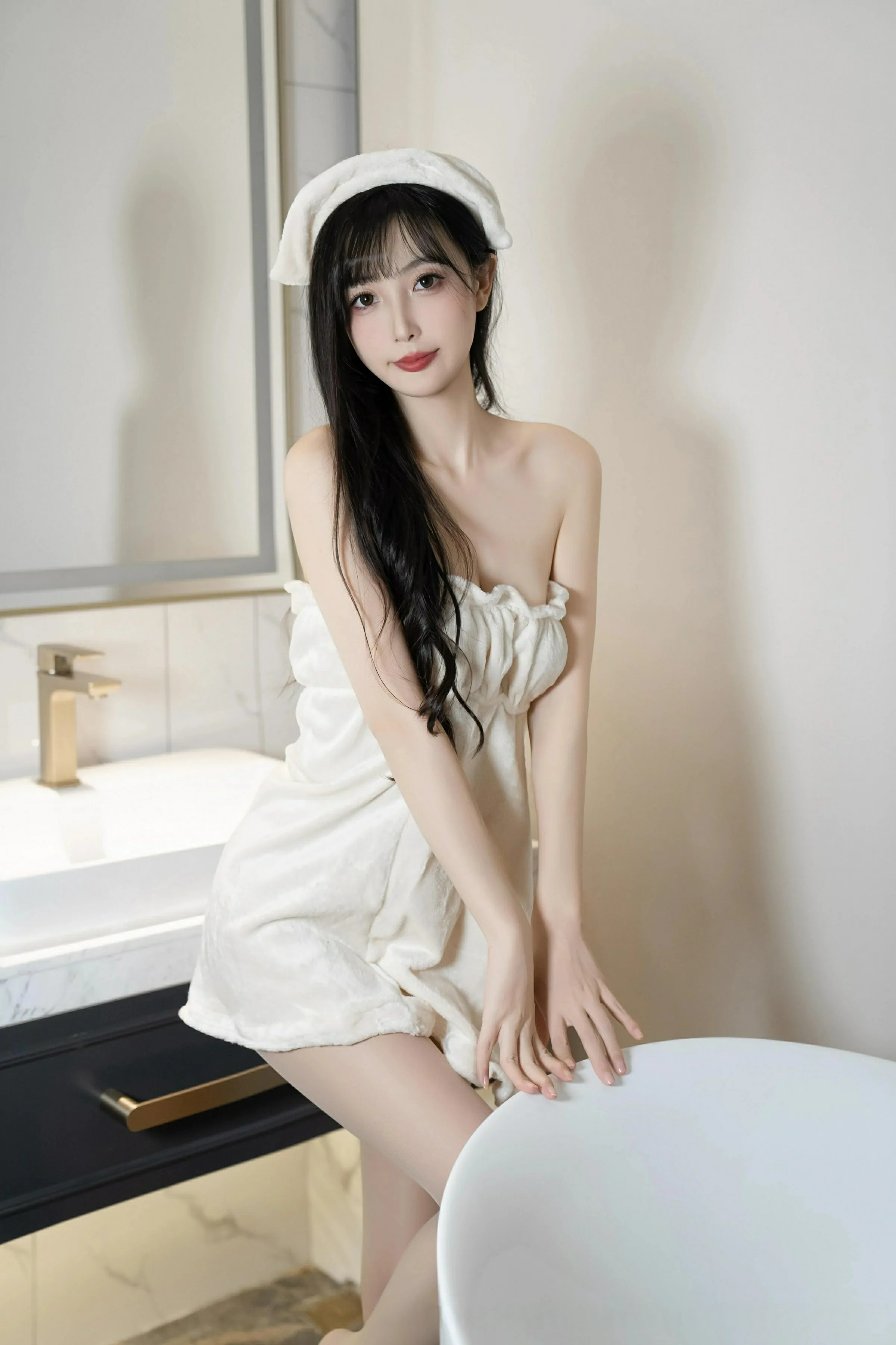 [XiuRen秀人网] 2025.03.12 No.10005 樱桃小阑子第1张