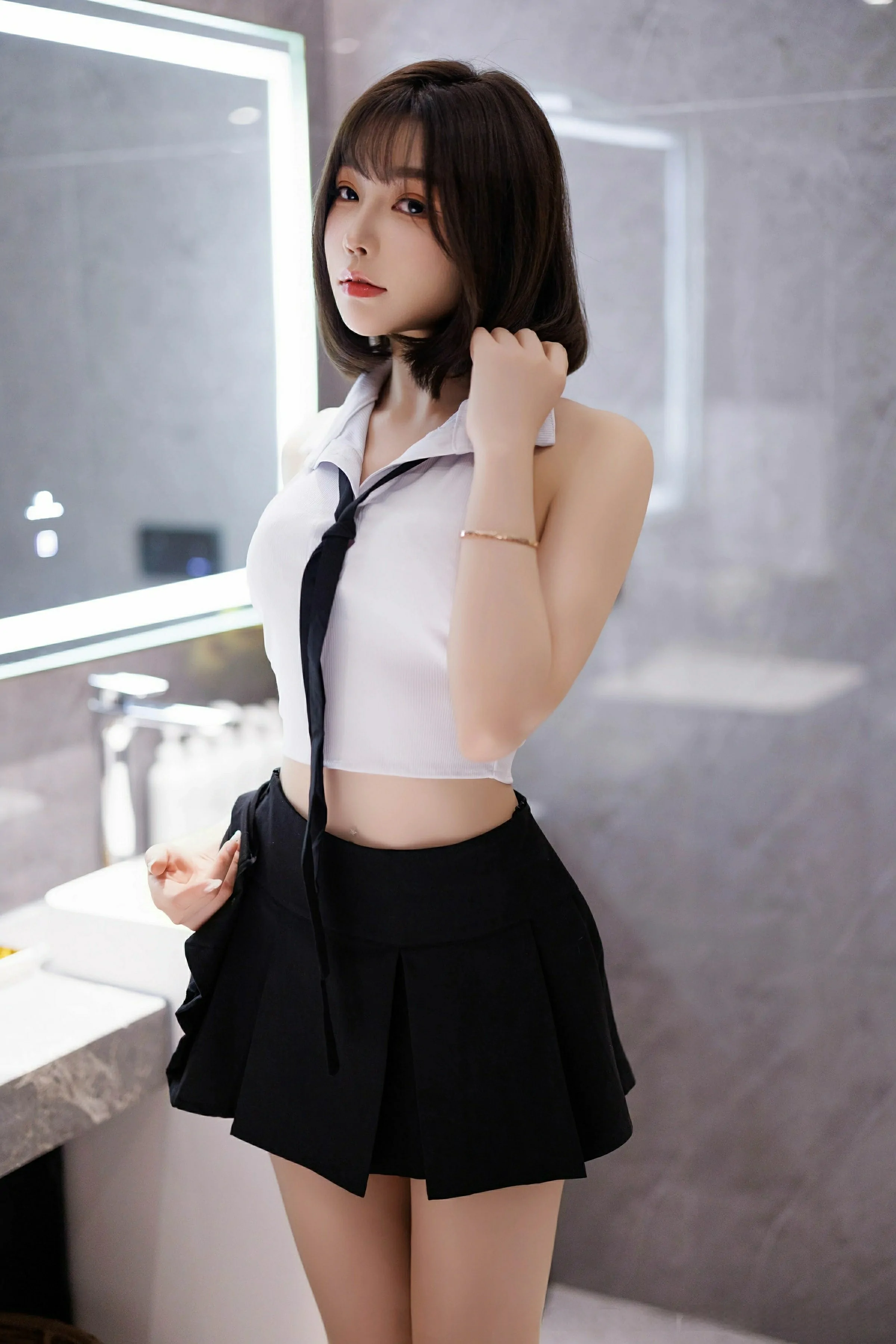 [XiuRen秀人网] 2025.03.20 No.10048 徐莉芝Booty第1张