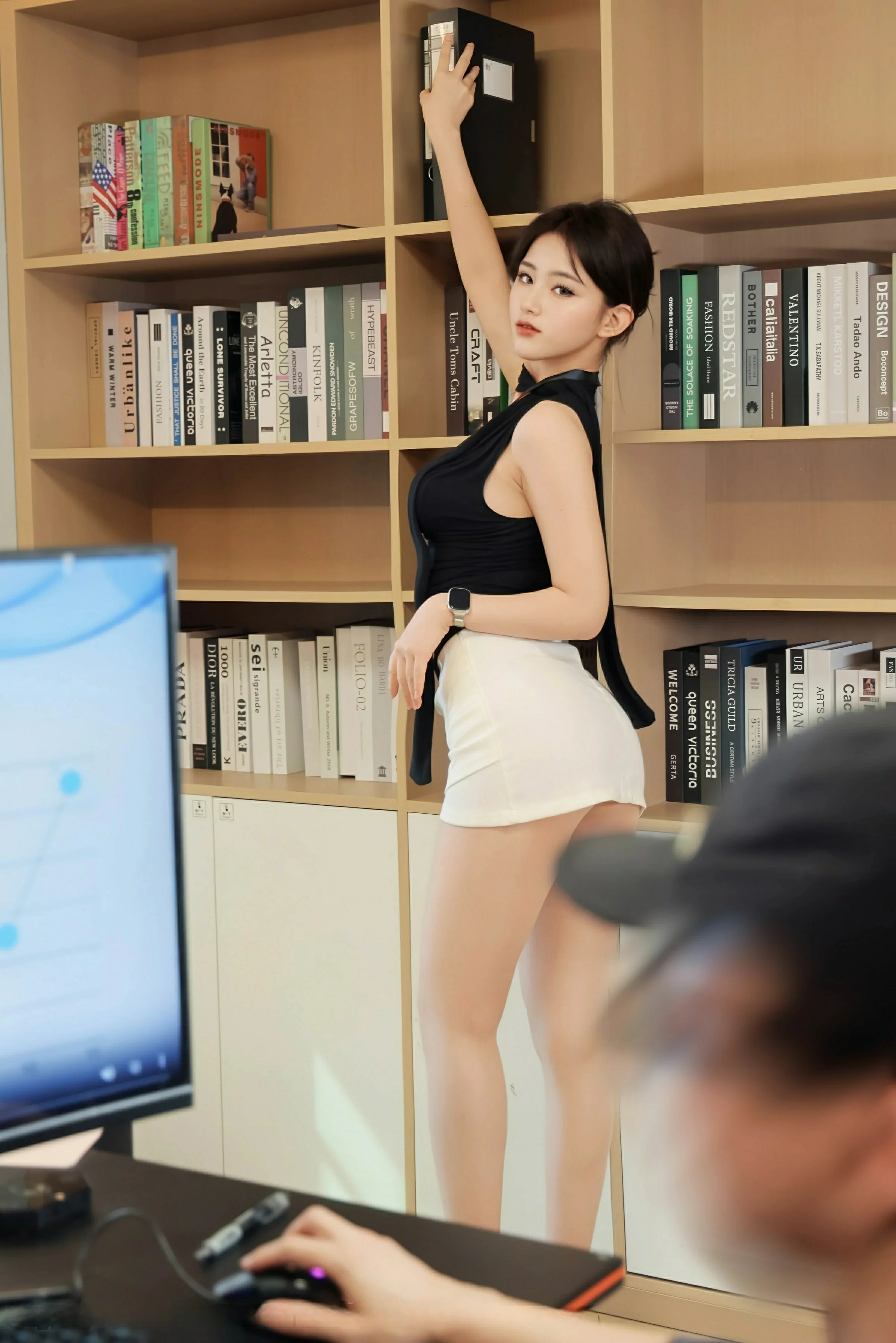 [XiuRen秀人网] 2025.03.21 No.10052 小橘子orange第1张