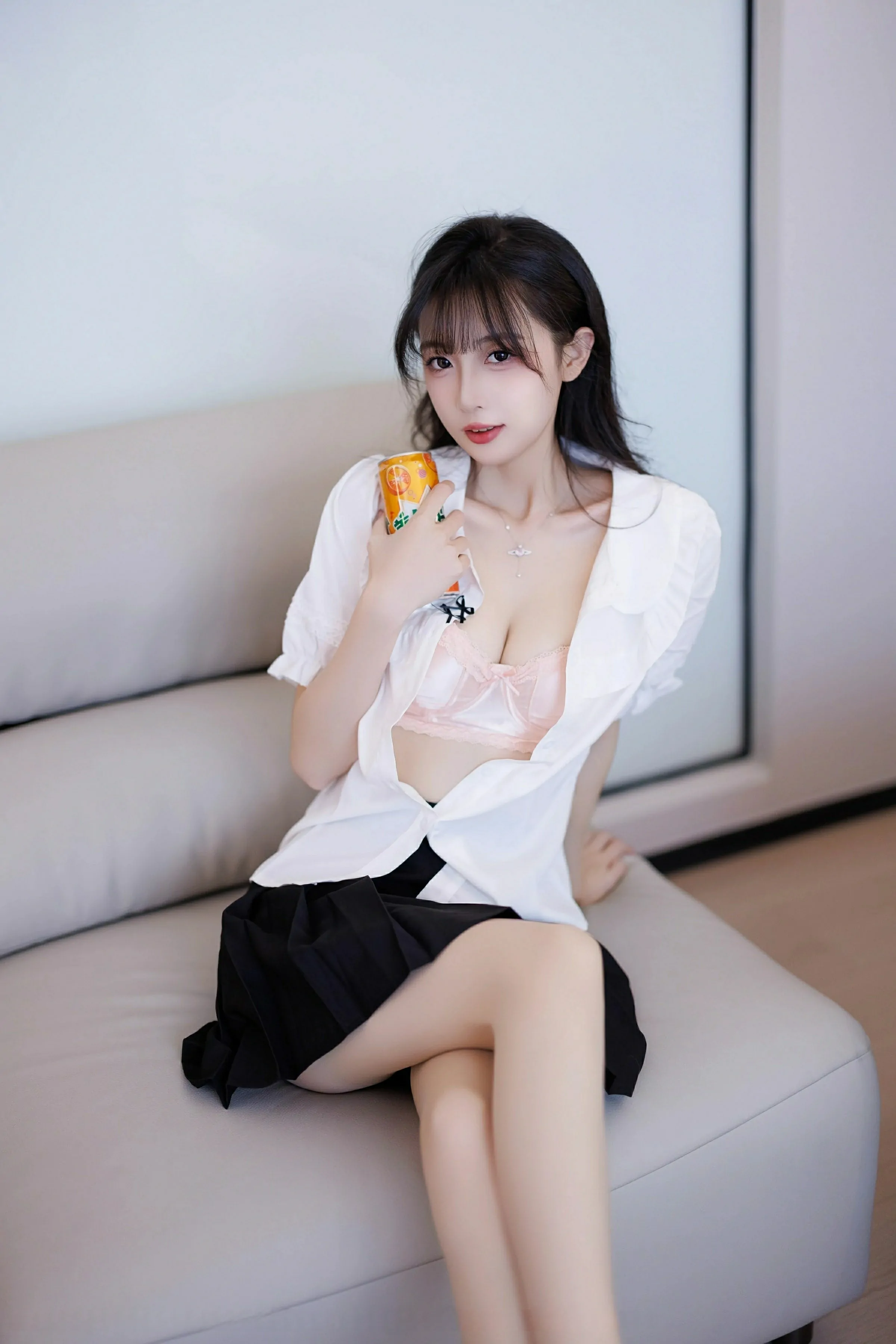 [XiuRen秀人网] 2025.03.25 No.100667 樱桃小阑子第1张