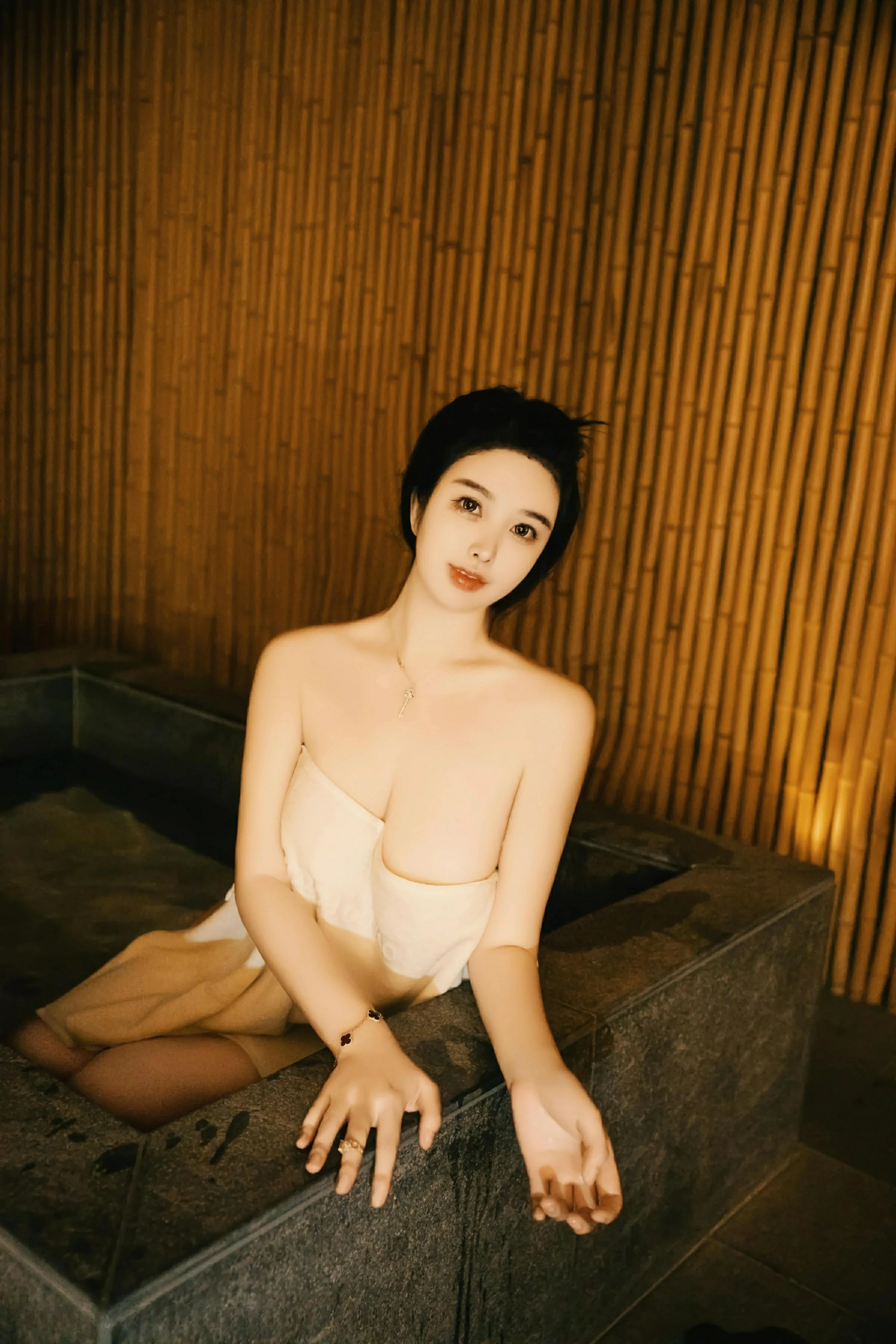 [XiuRen秀人网] 2025.03.31 No.10091 林若凡F第1张