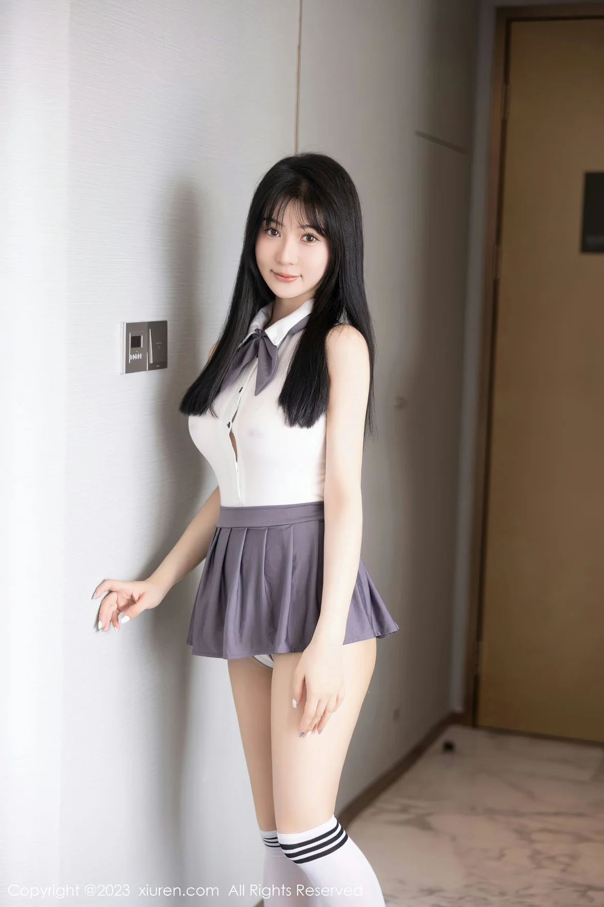  XiuRen 秀人 No.6818 柚琪Rich 轻透高开叉性感写真 [99P]第1张