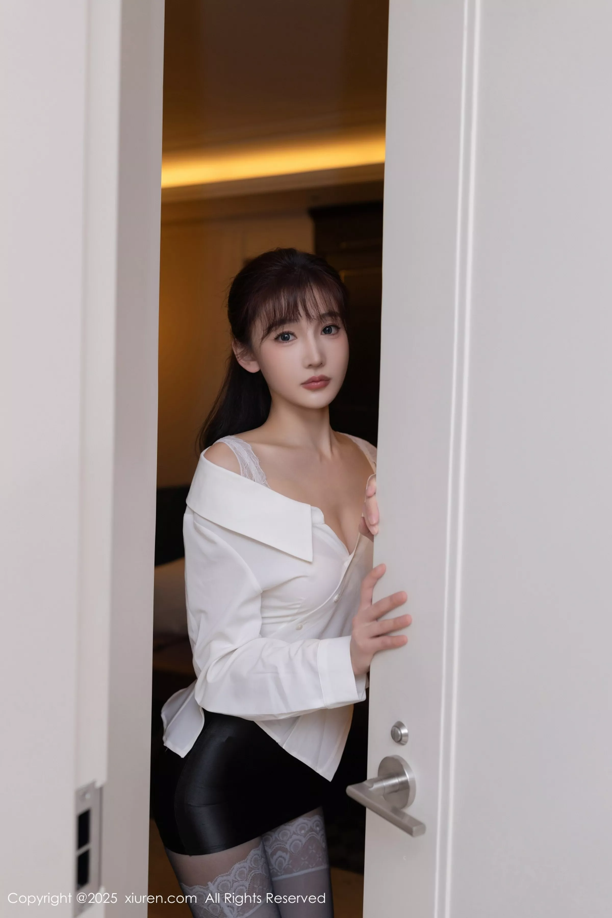 [XiuRen秀人网] 2025.04.17 No.10166 陆萱萱第1张