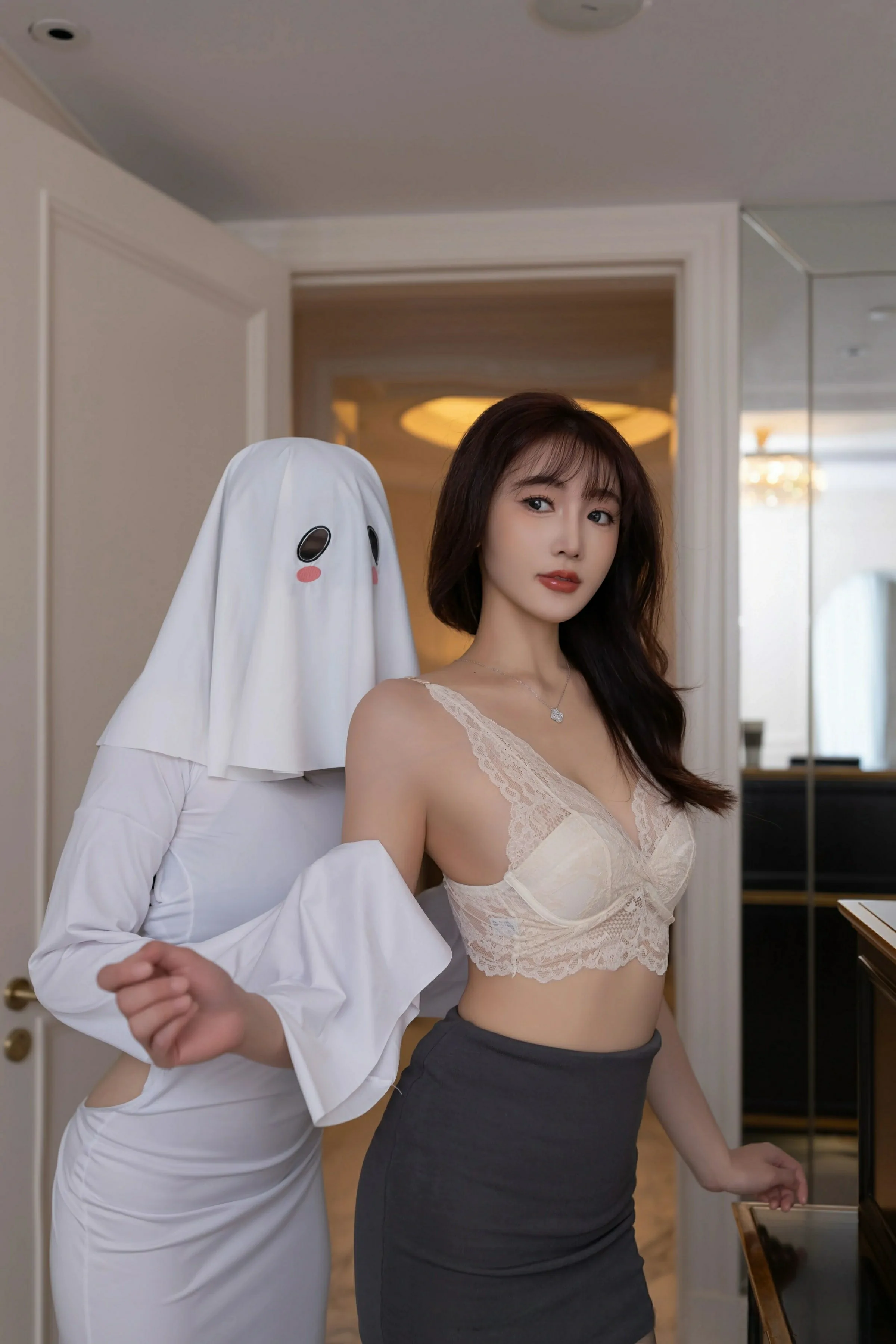[XIUREN秀人网] 2025.05.15 No.10282 陆萱萱第1张