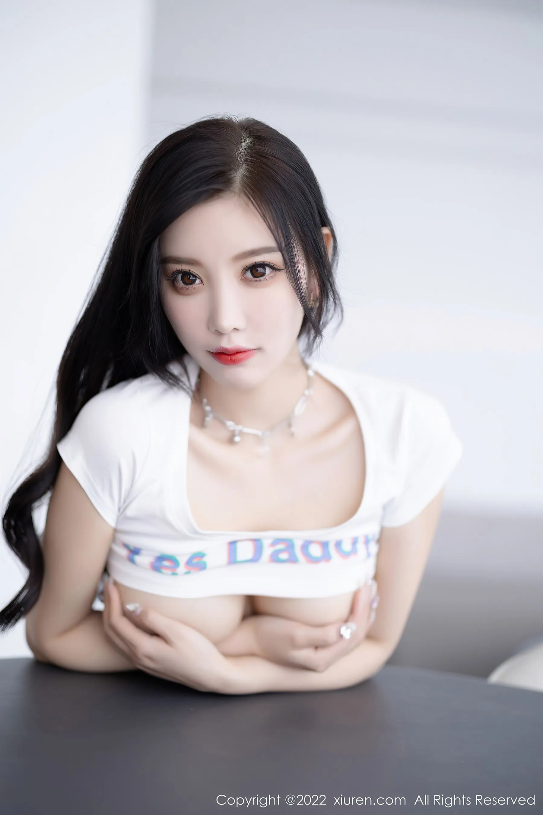  秀人网 No.5551 杨晨晨Yome 牛仔裤美臀第24张