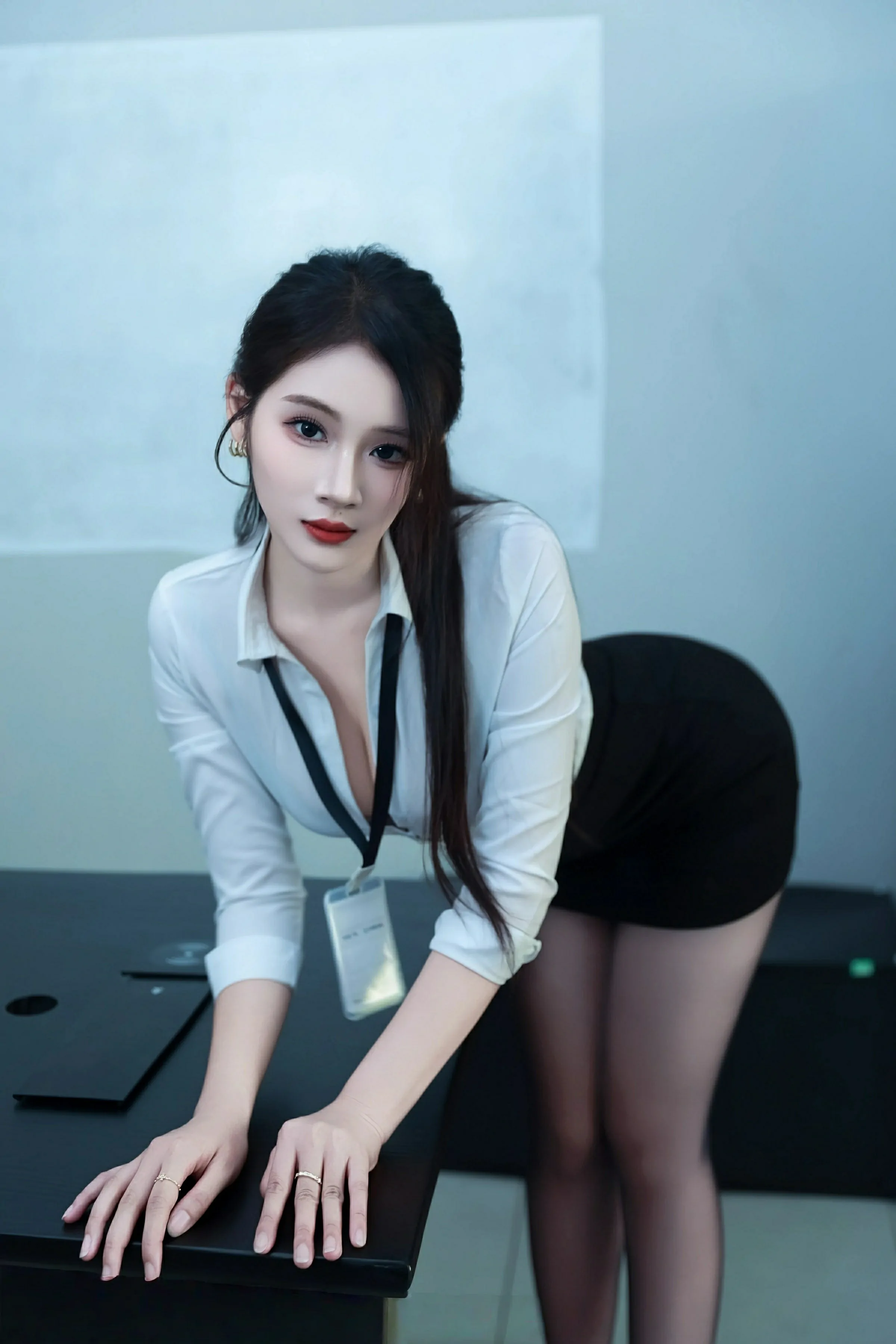 [XIUREN秀人网] 2025.06.13 No.10406 南乔第1张