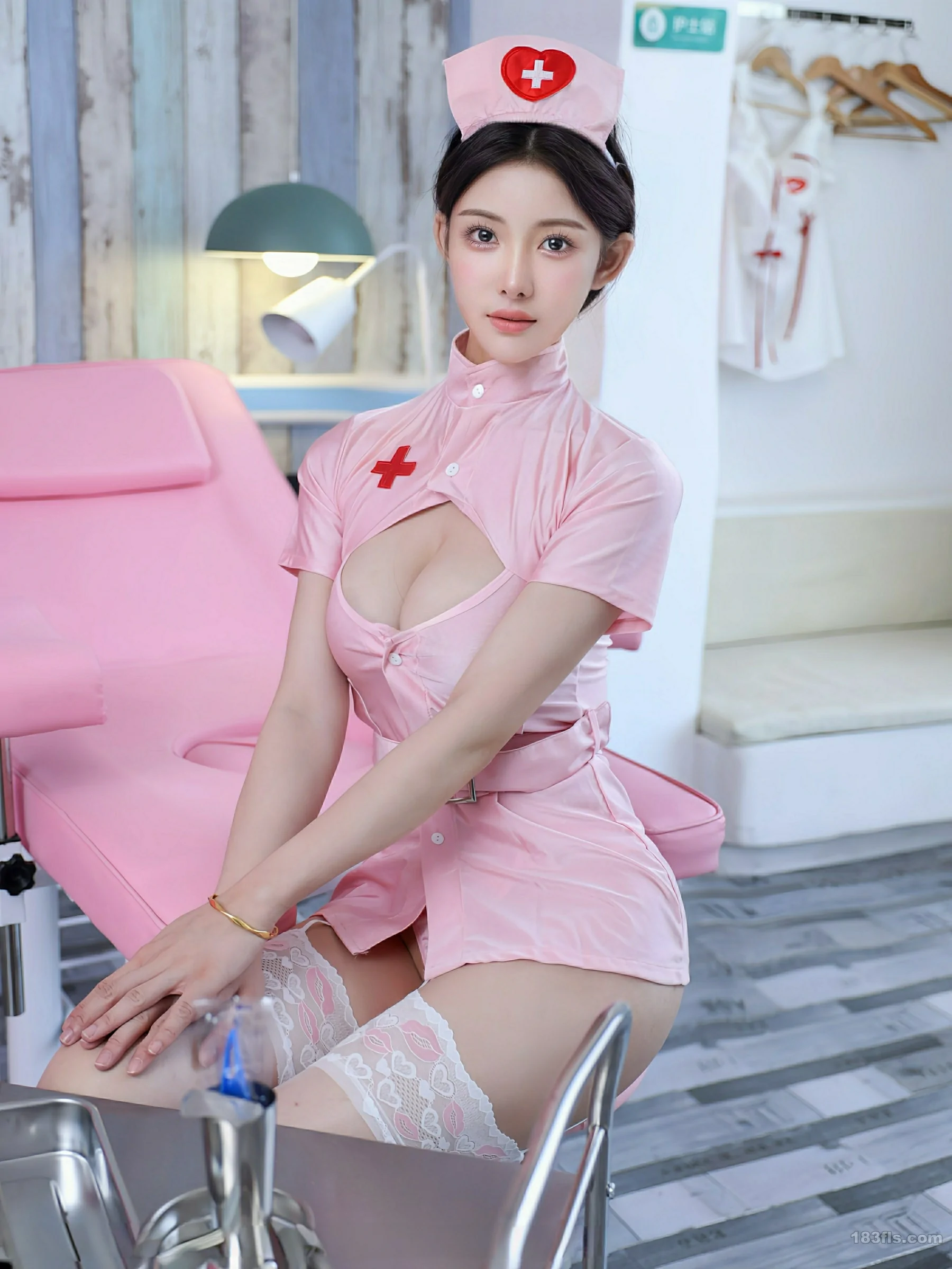 [XIUREN秀人网] 2025.07.18 No.10563 梨霜儿第1张